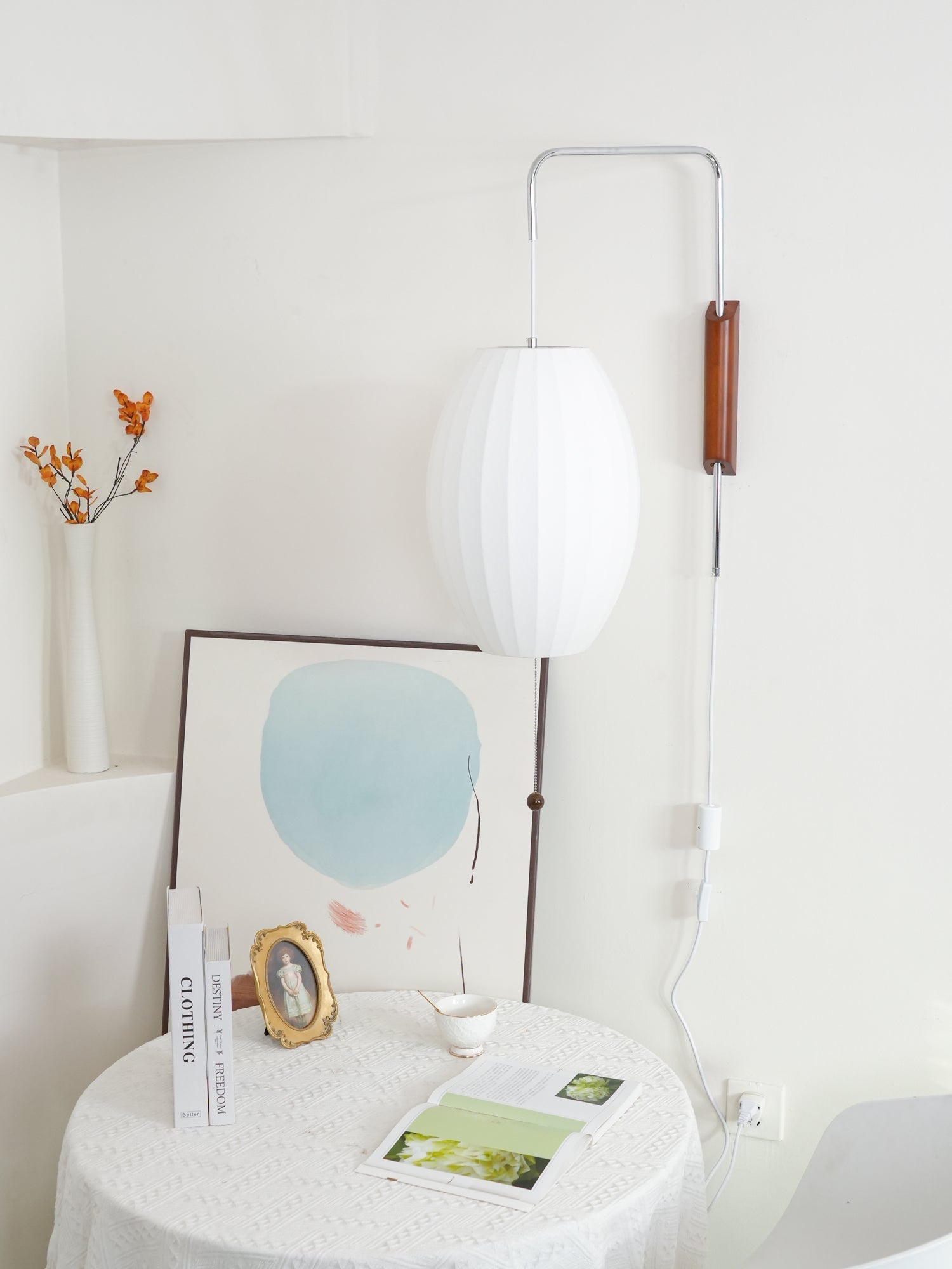 Lustra Wall Sconce Walnut Ball