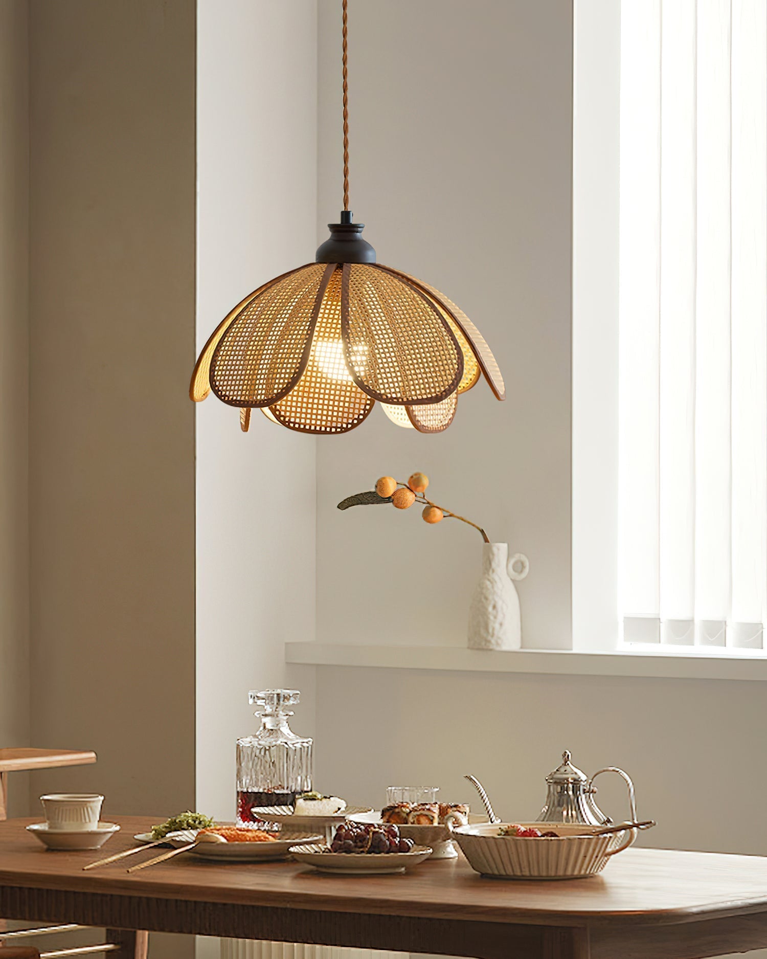 Capelina Suspension Pétale en Bois Moderne
