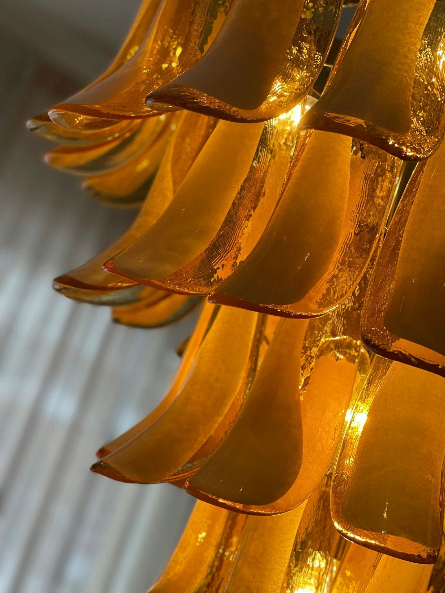 Zinc Lustre en Verre et Métal Postmoderne de Luxe en Forme de Pétale