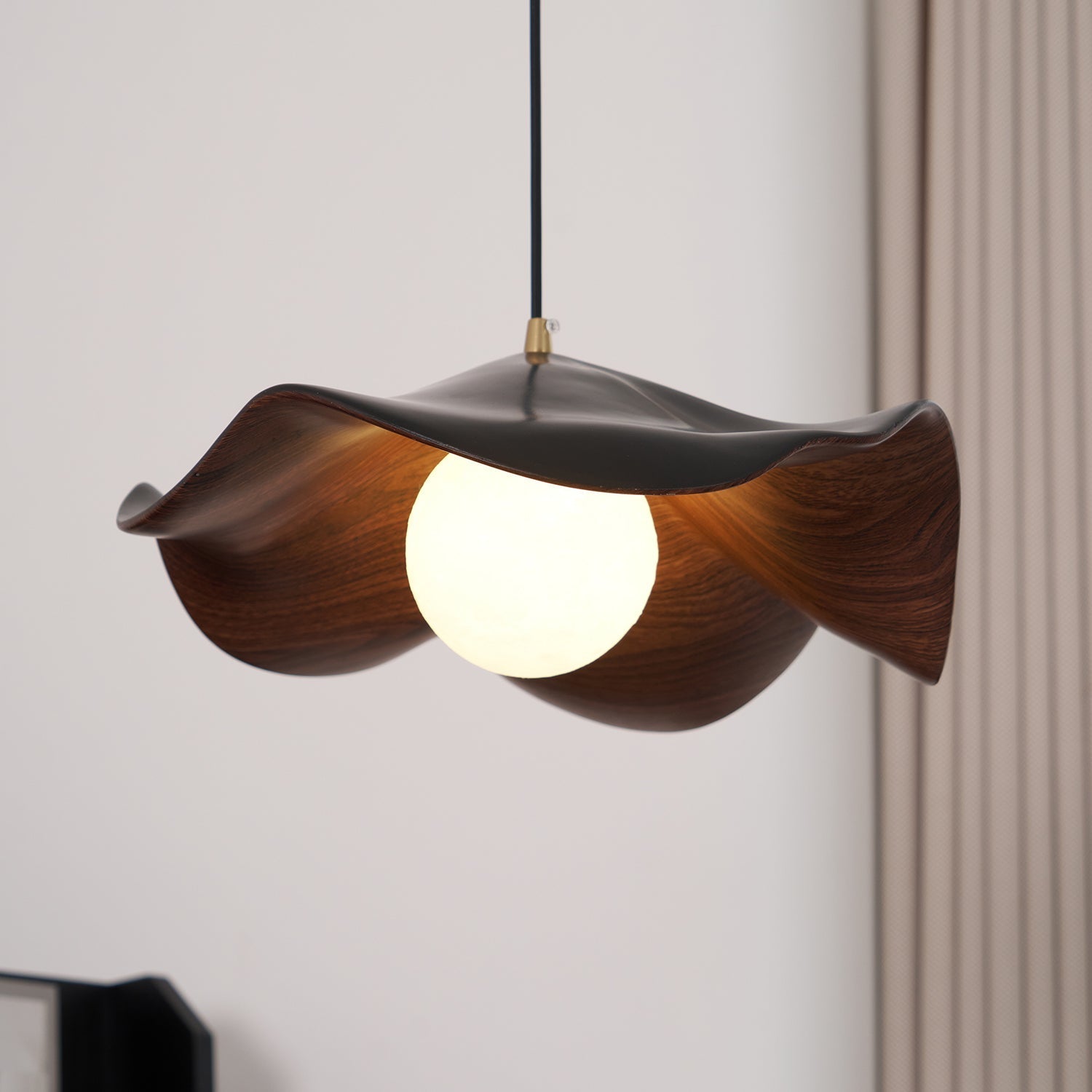 Brioce Suspension avec abat-jour en résine blanc et noyer pour salon et salle à manger