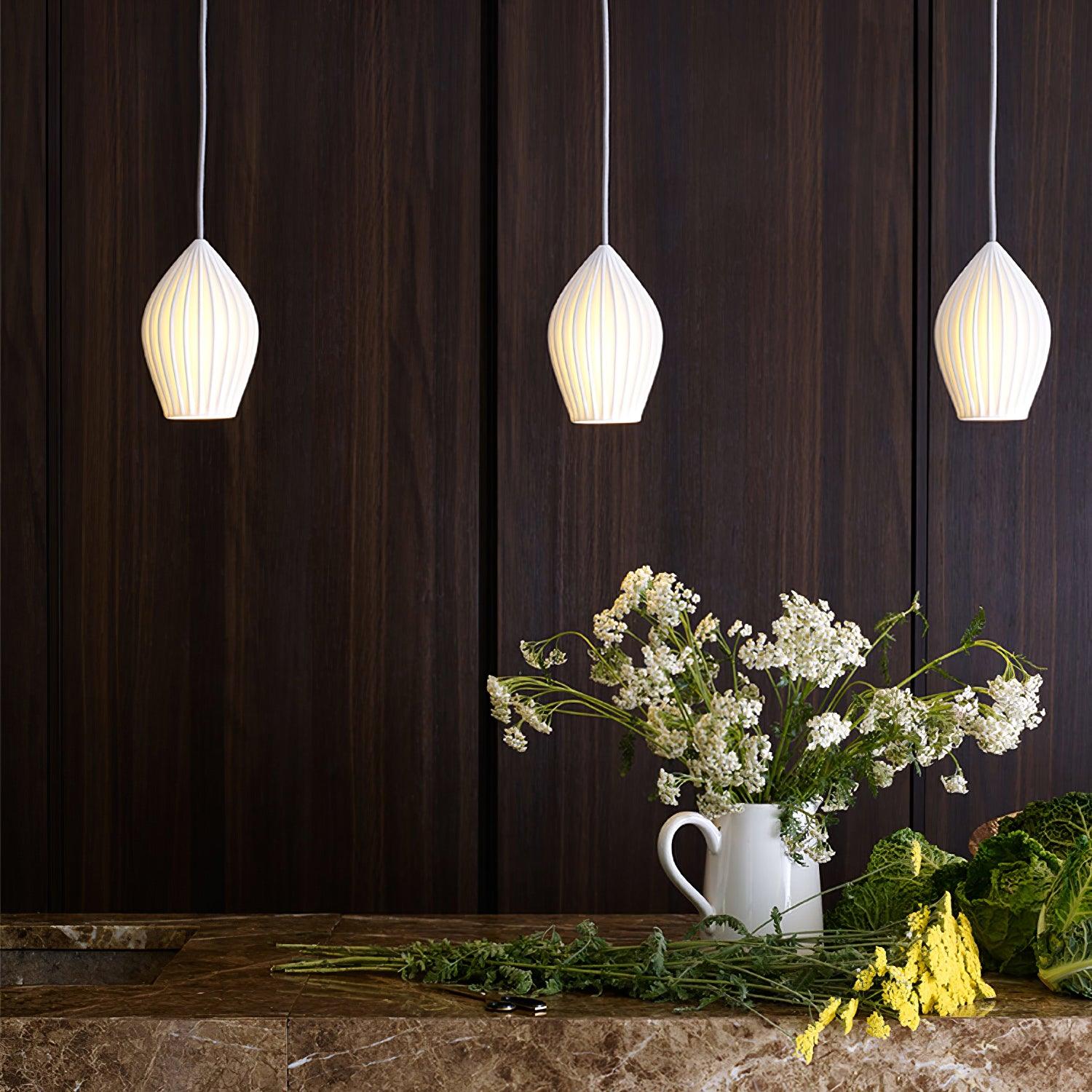 Solara Lampe à suspension en céramique côtelée en porcelaine élégante