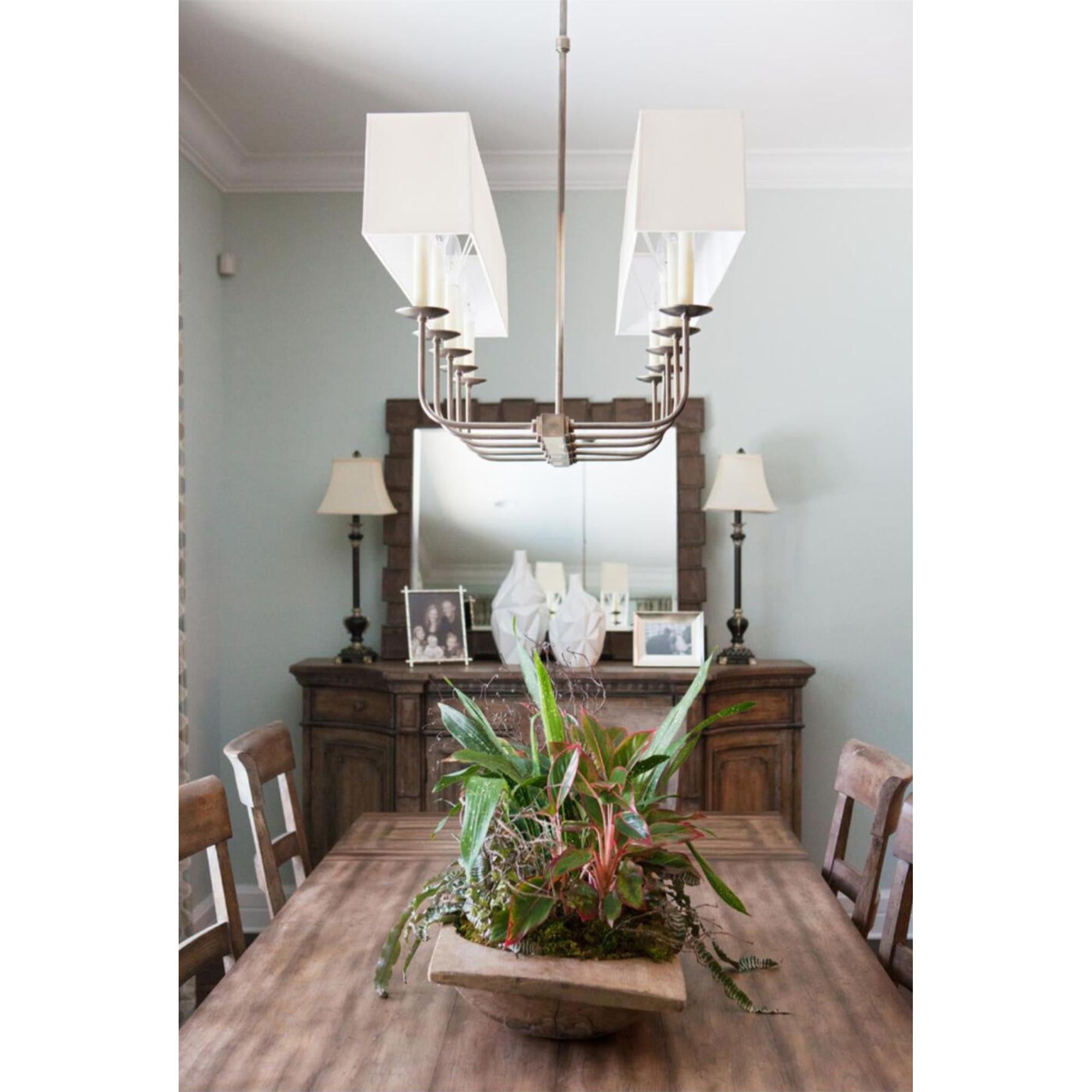 Beacon Lustre Linéaire Moderne Minimaliste en Laiton, Métal et Tissu