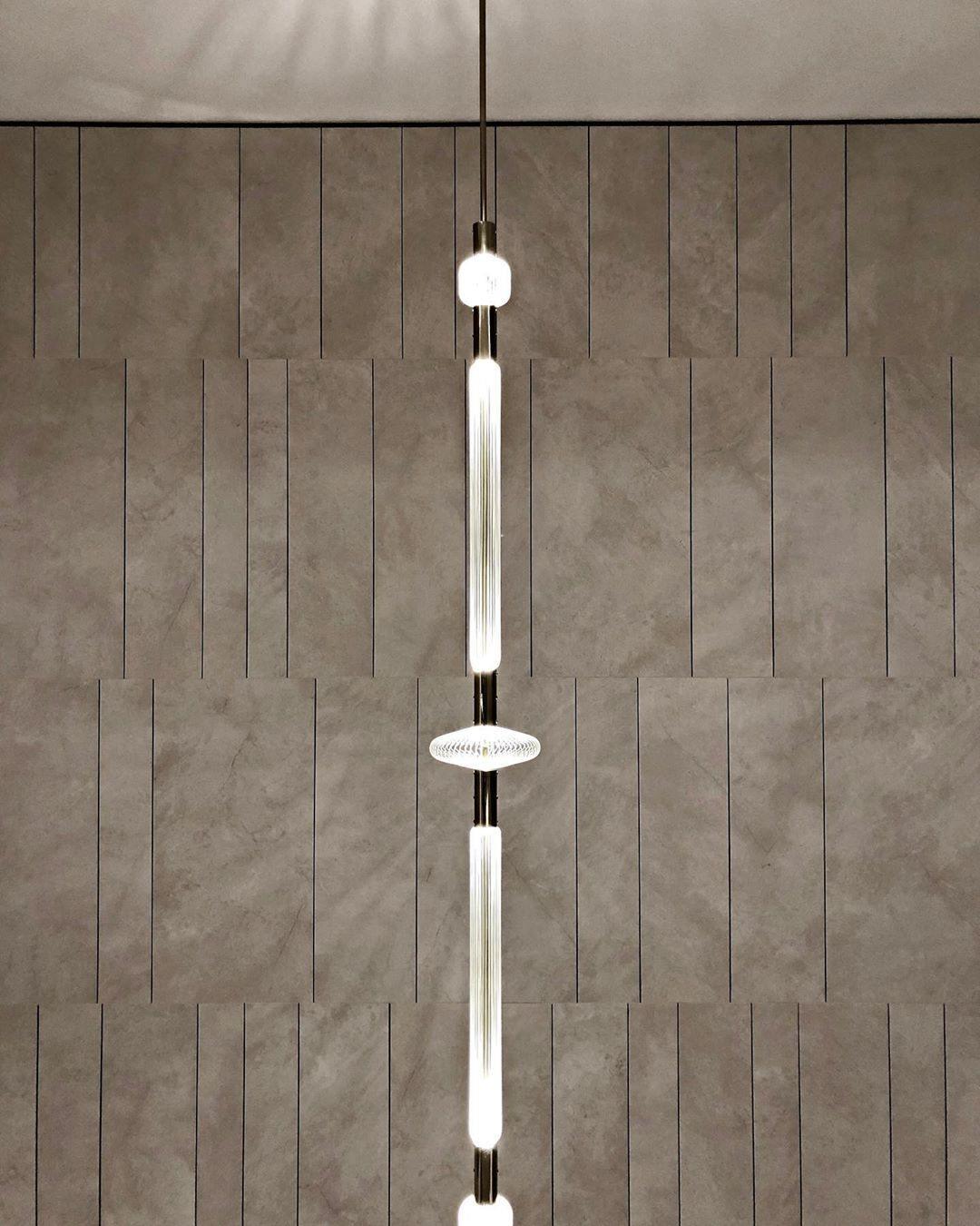 Solara Lampe à suspension en cristal cylindrique Cipher contemporaine