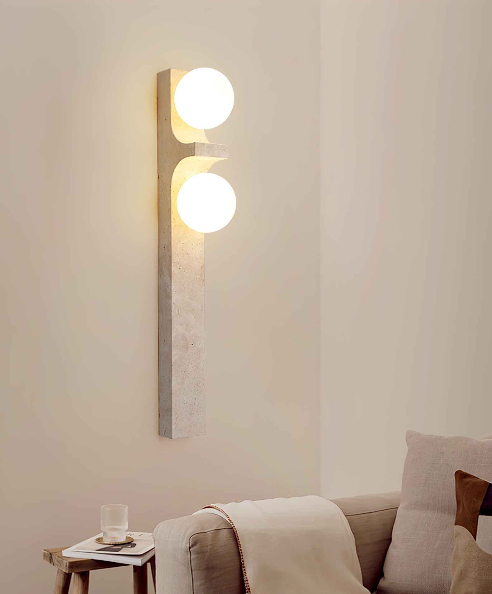 Umiren Applique Murale Minimaliste en Travertin