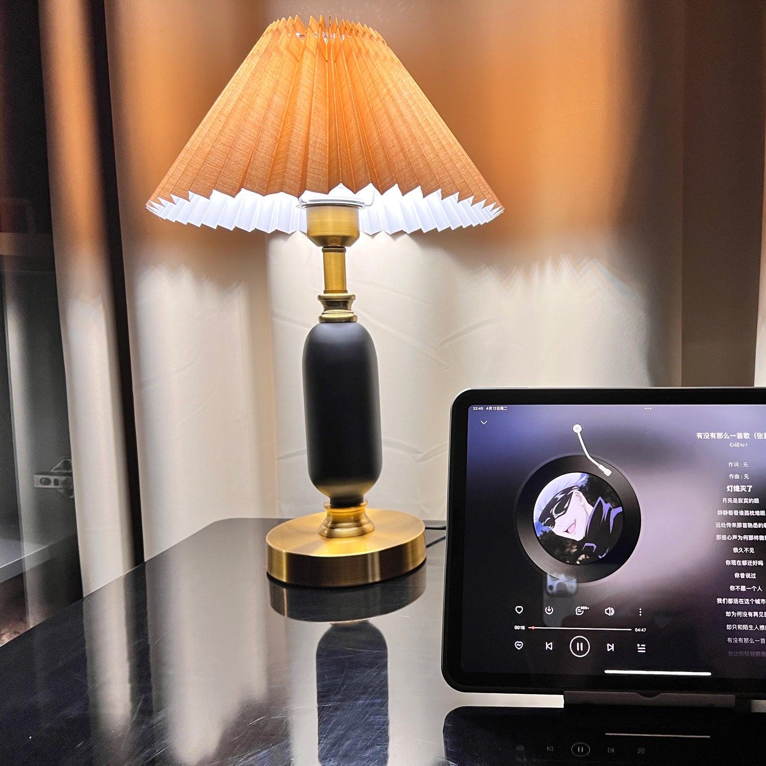 Aurmarila Lampe de Table en Tissu
