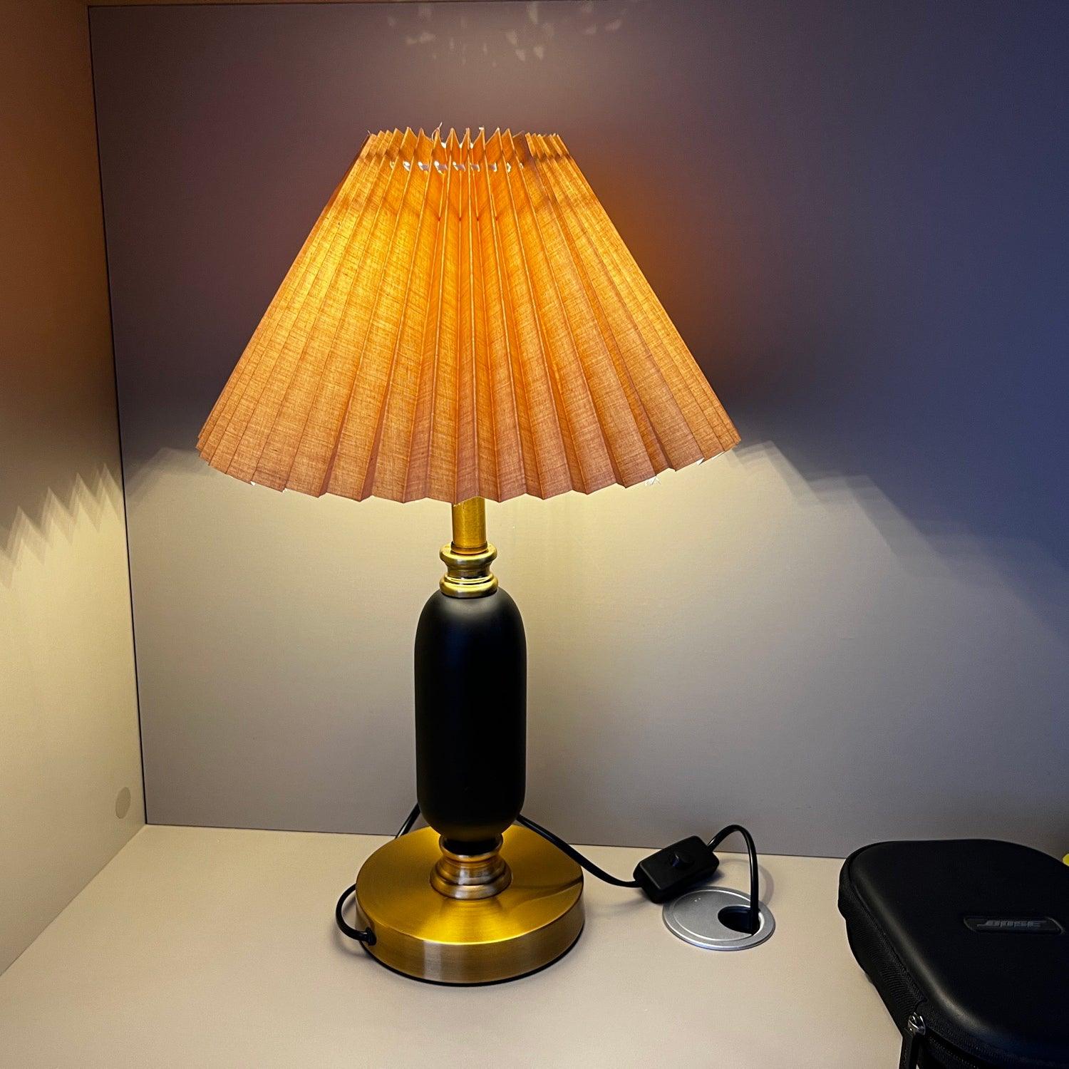 Aurmarila Lampe de Table en Tissu