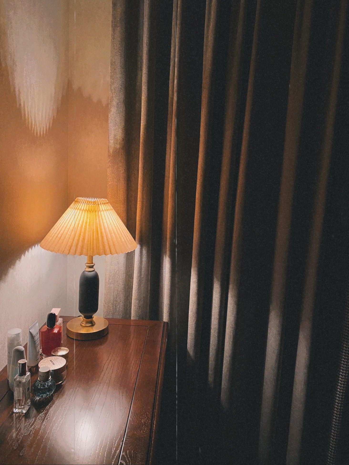 Aurmarila Lampe de Table en Tissu