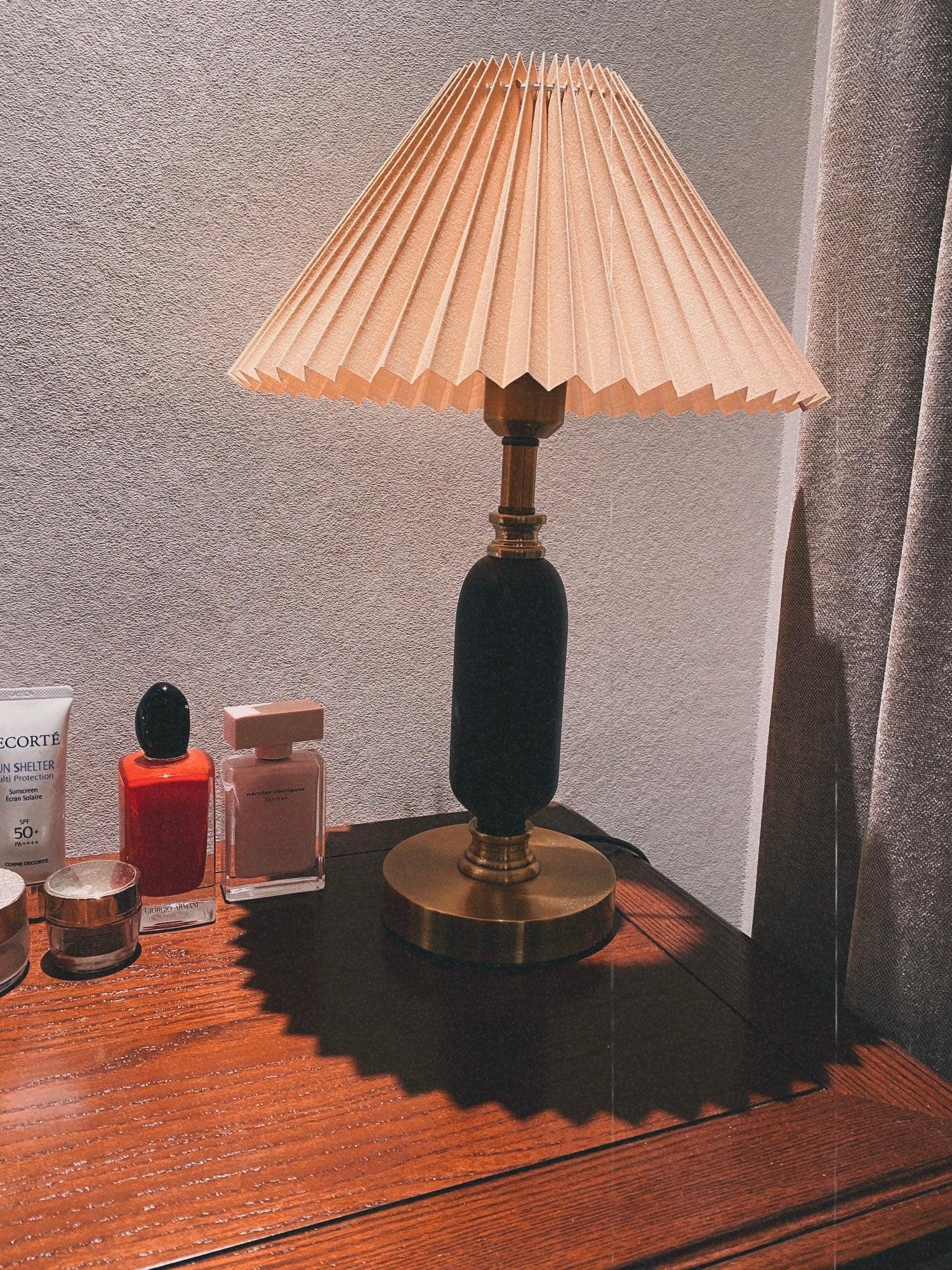 Aurmarila Lampe de Table en Tissu