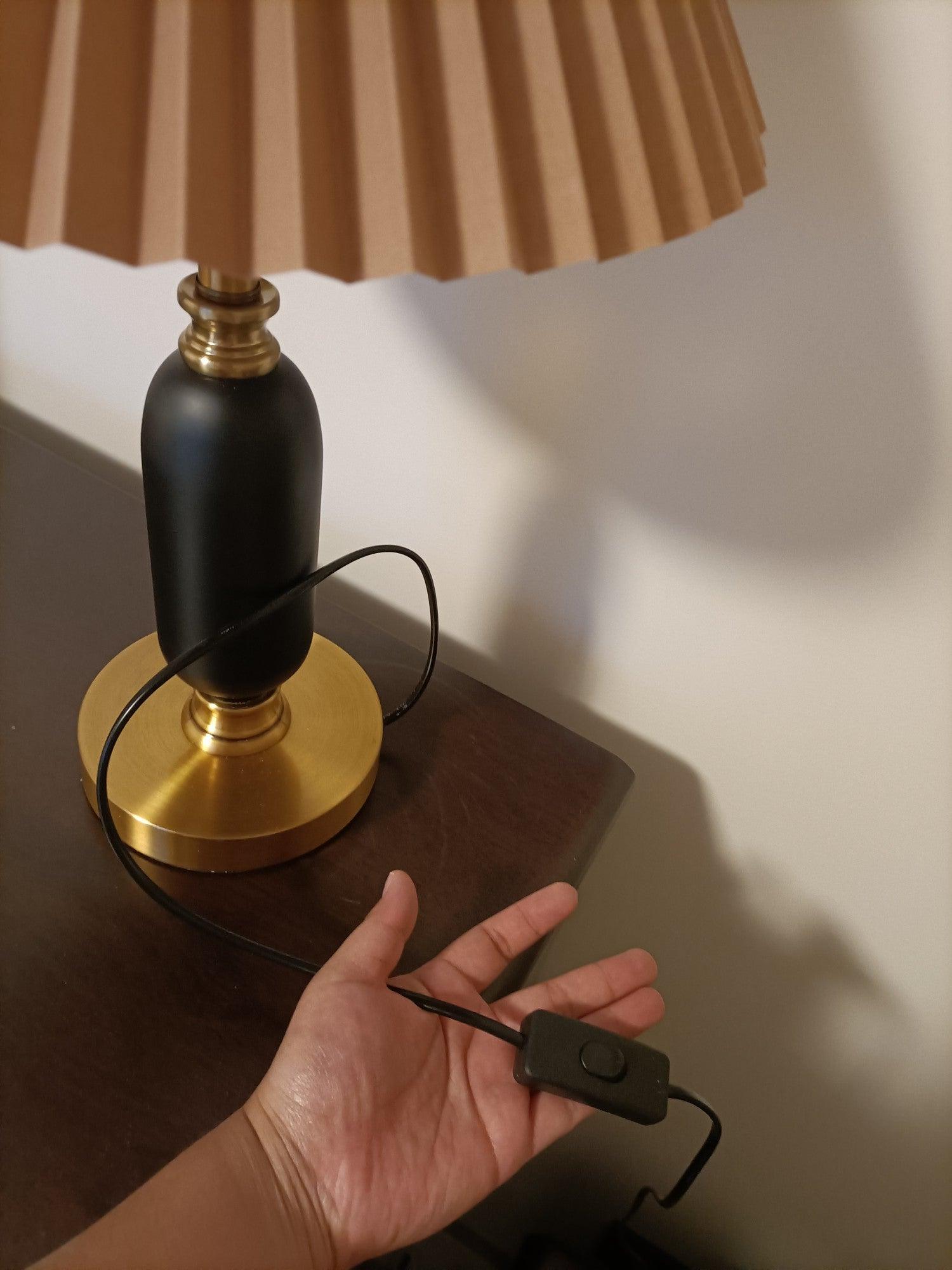 Aurmarila Lampe de Table en Tissu