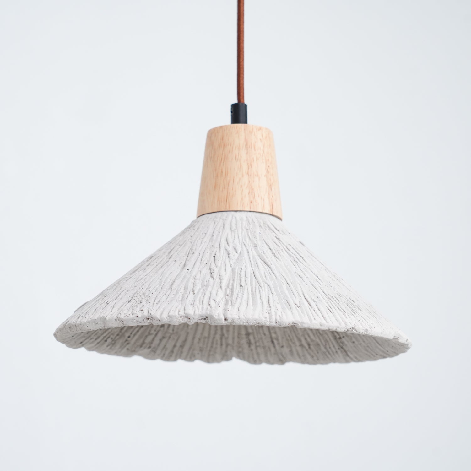 Solara Lampe suspendue en béton plissé
