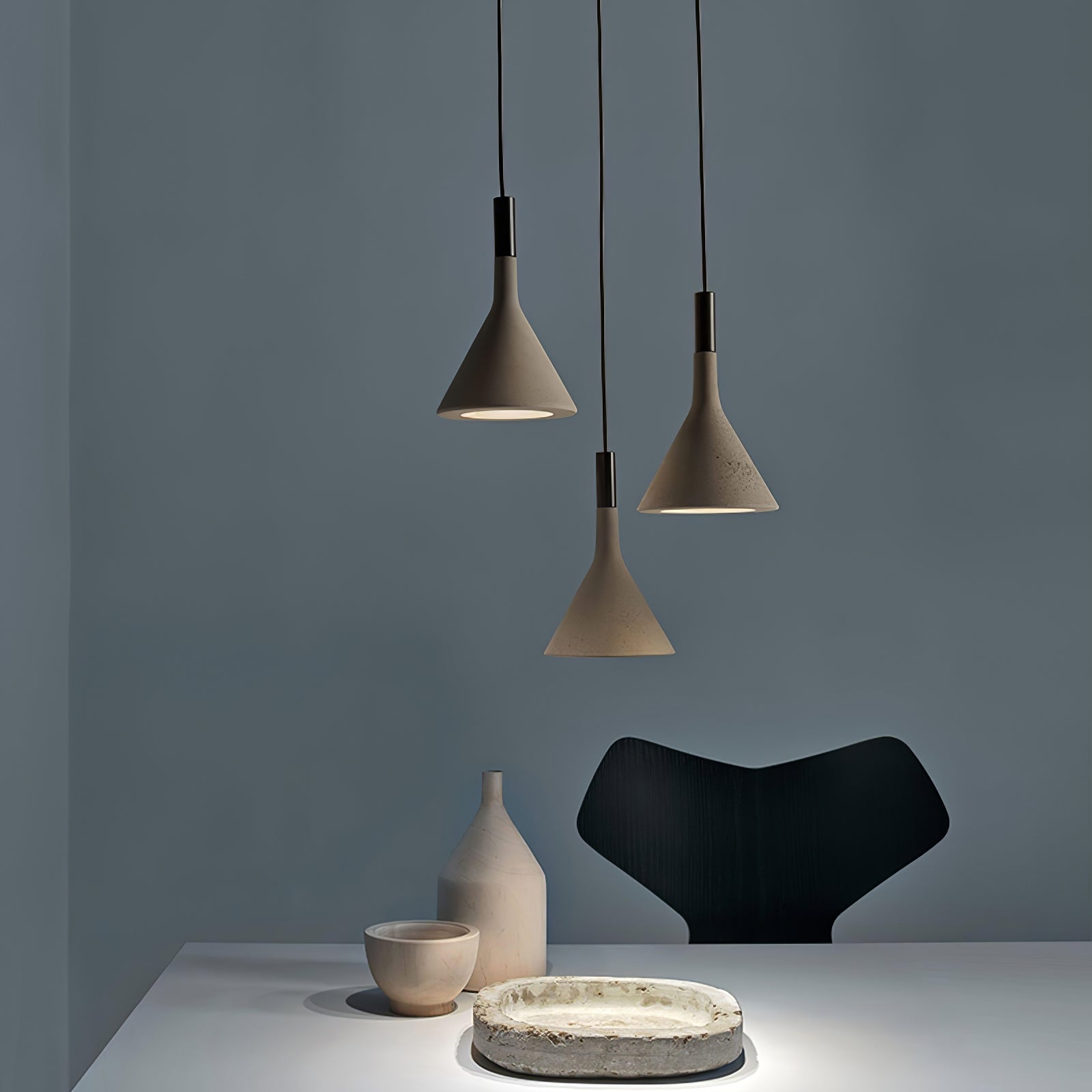 Solara Lampe suspendue conique en béton industrielle