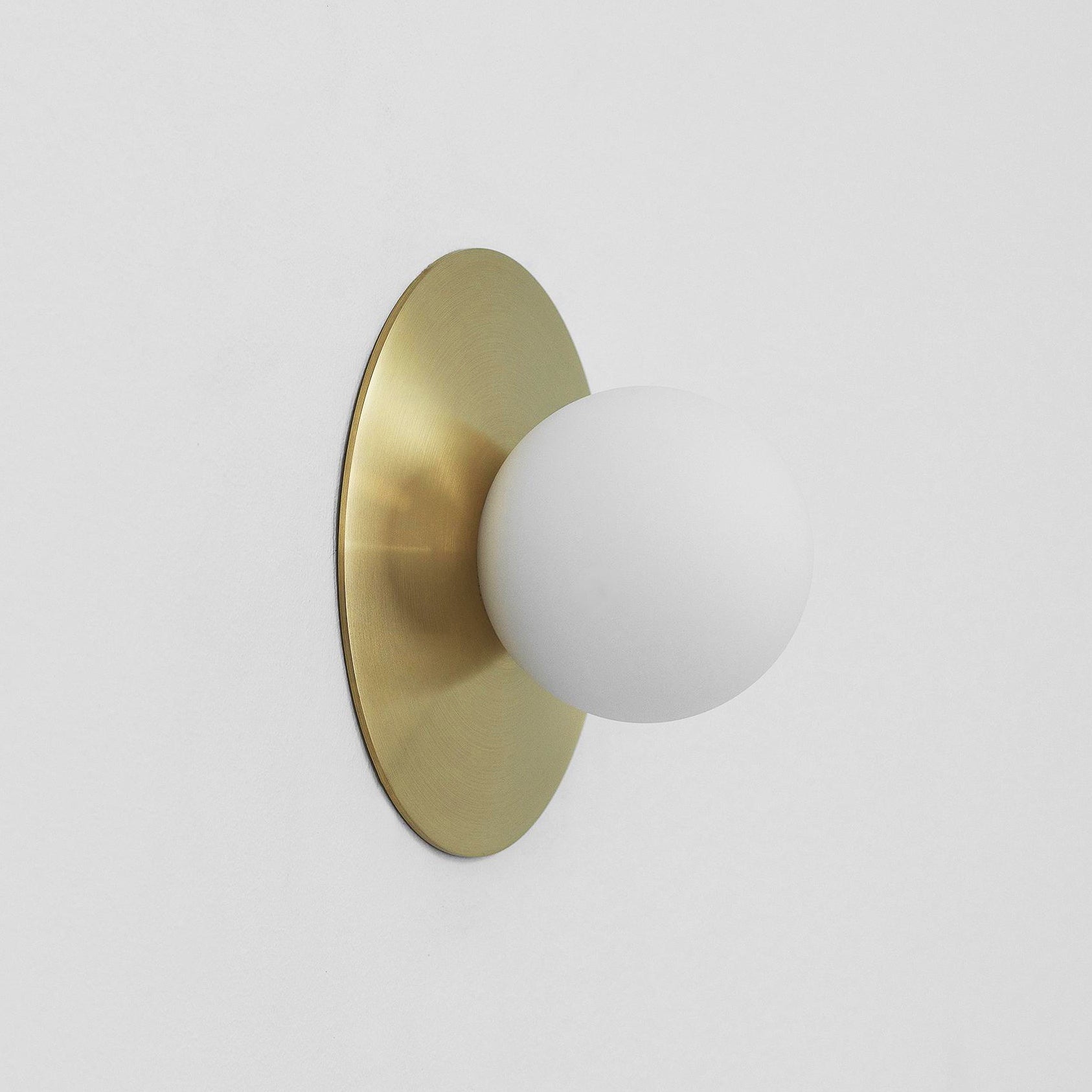 Haze Lampe Murale Ronde En Métal Et Verre Minimaliste Moderne
