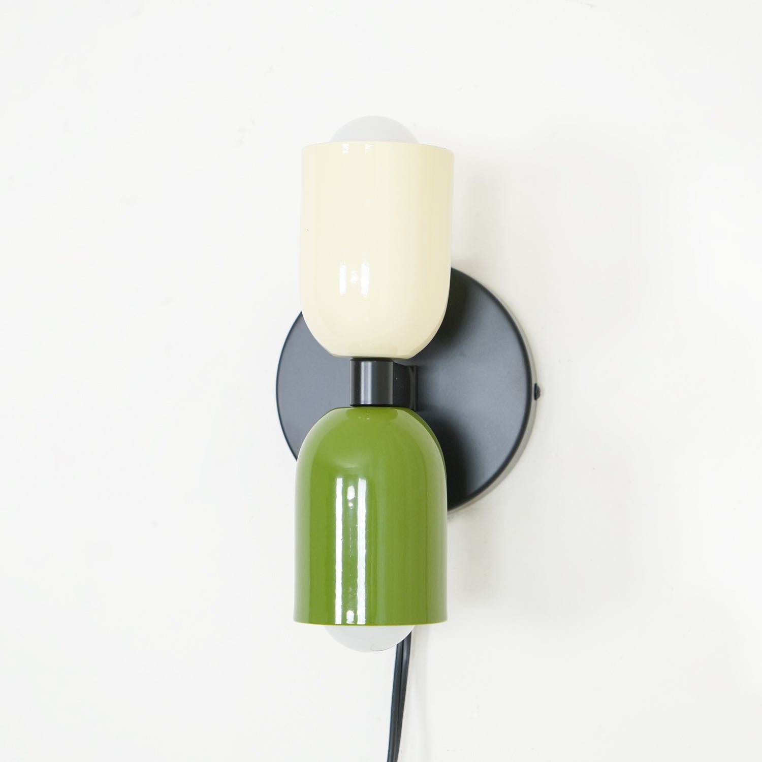 Lustra Wall Lamp Green Black Minimalist Plug-In