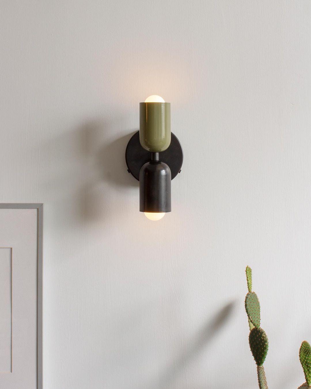 Lustra Wall Lamp Green Black Minimalist Plug-In