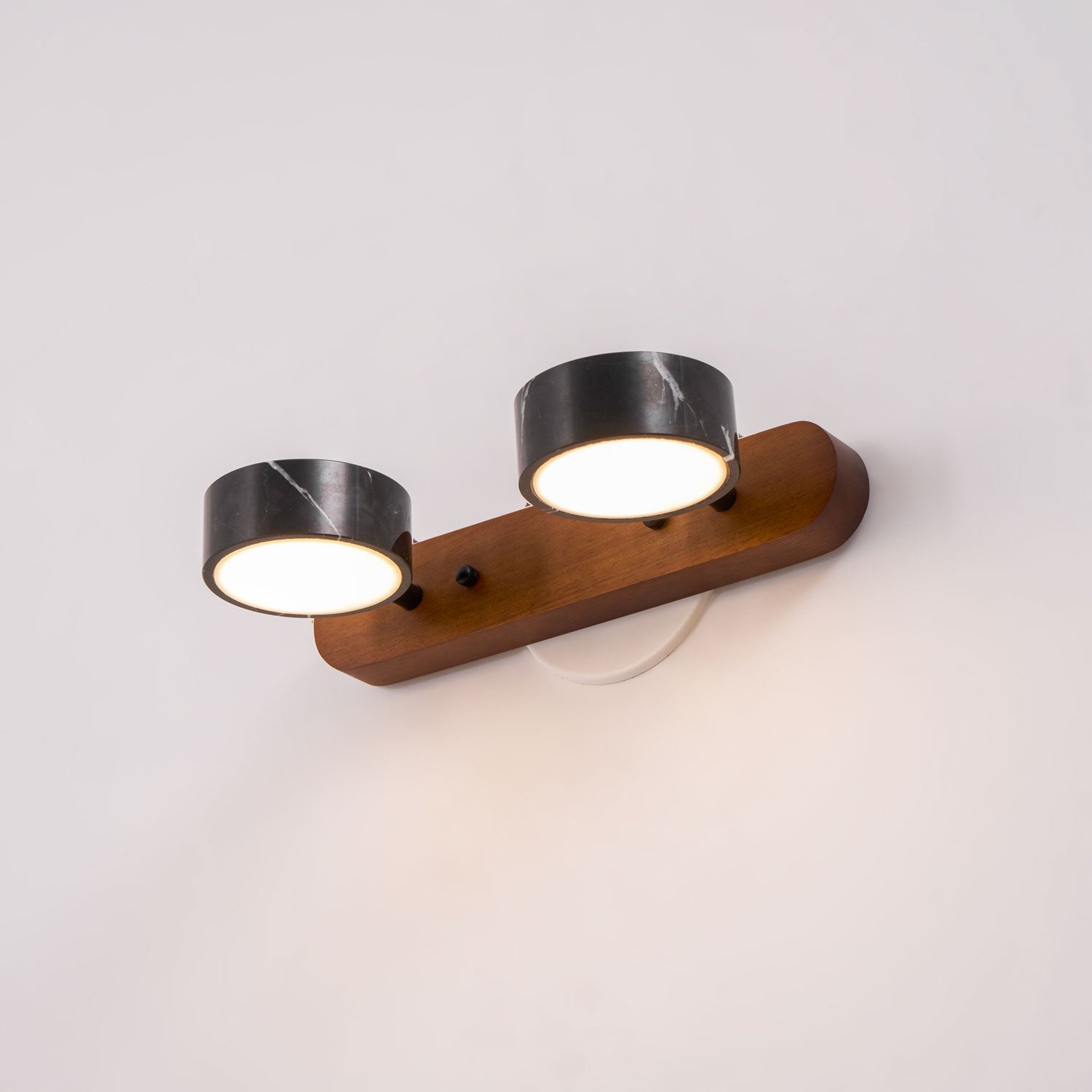 Orshaa Linéaire Travertin Vanité Lumière