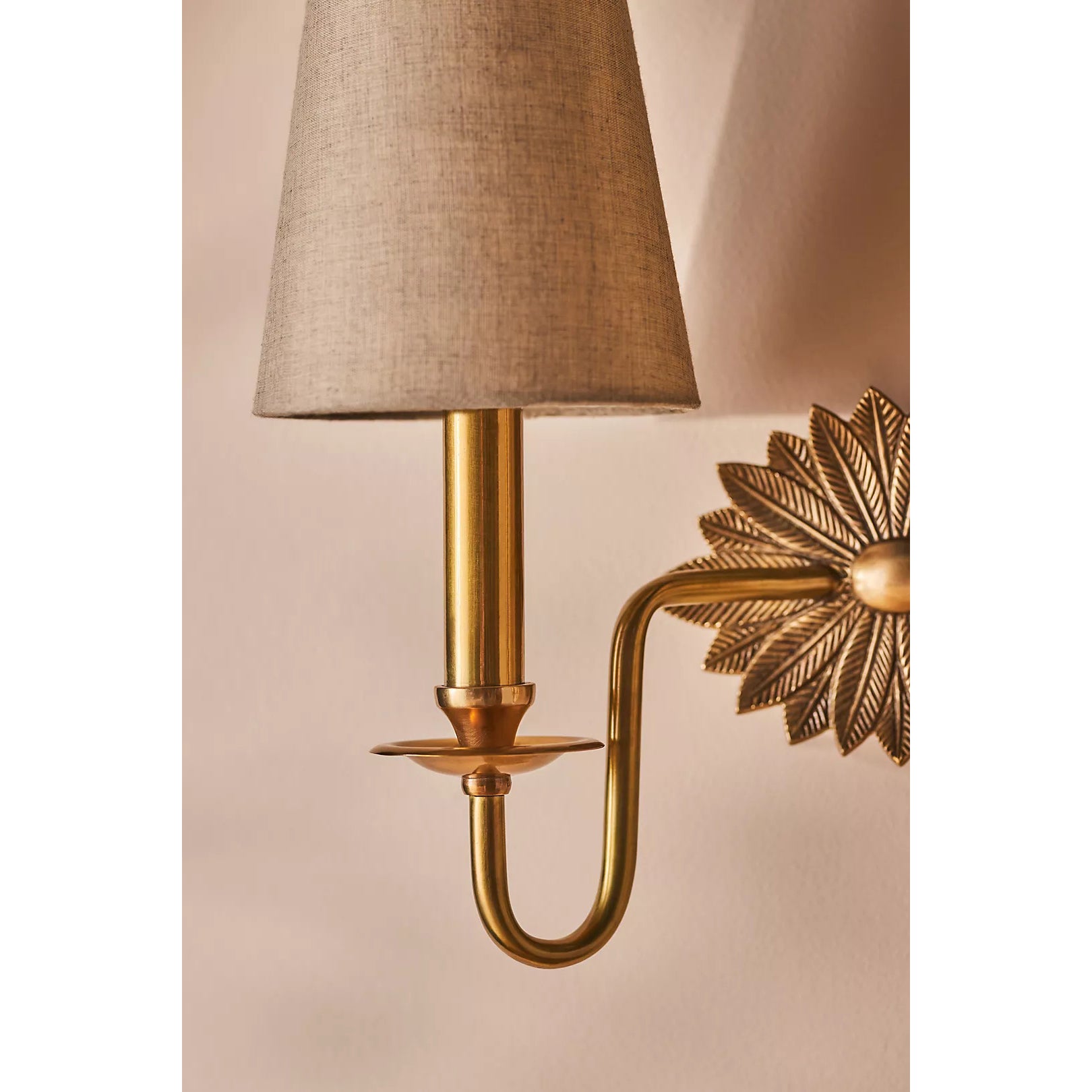 Nimb Applique Murale Double en Tissu et Laiton Élégance Premium