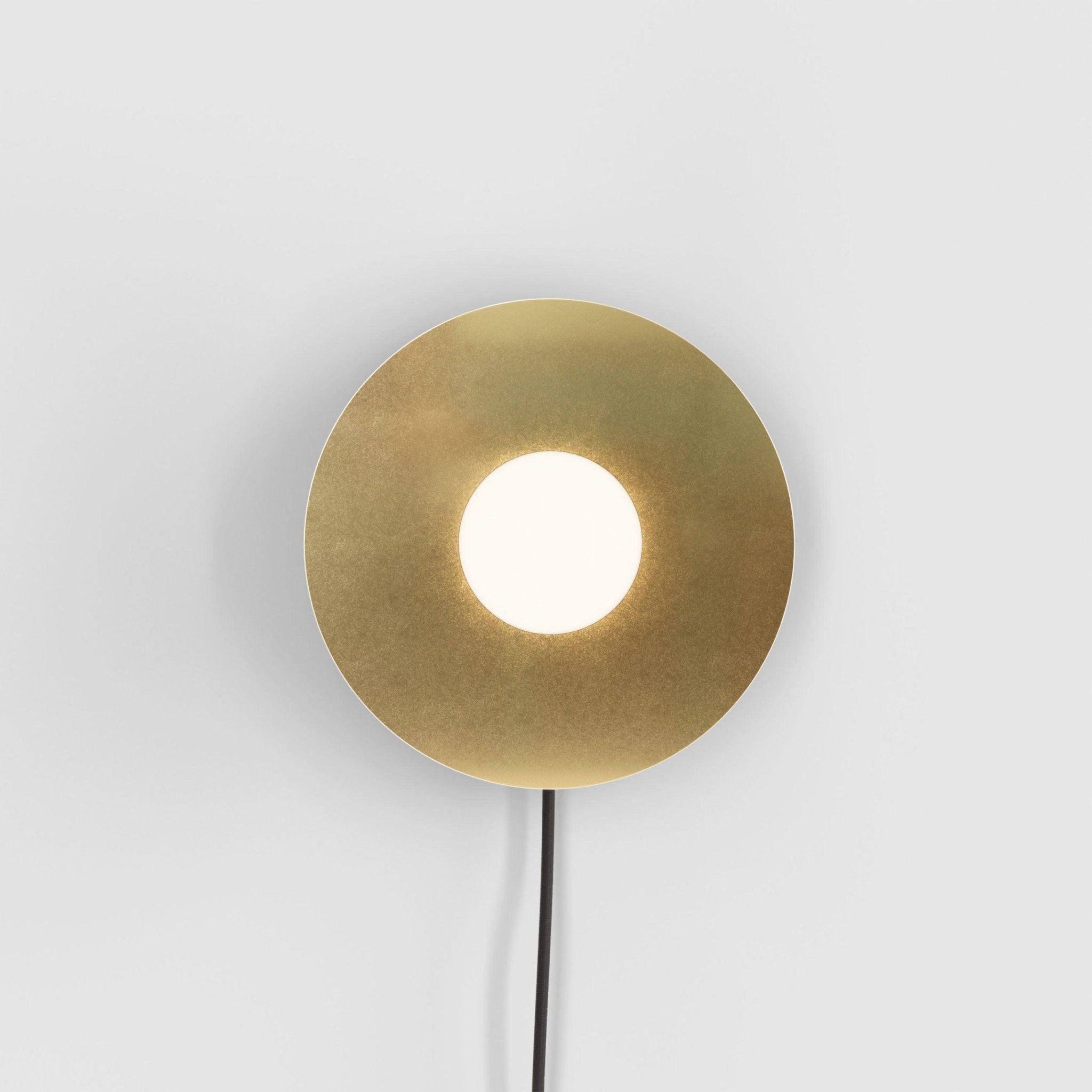 Lustra Wall Lamp Brass Bulb