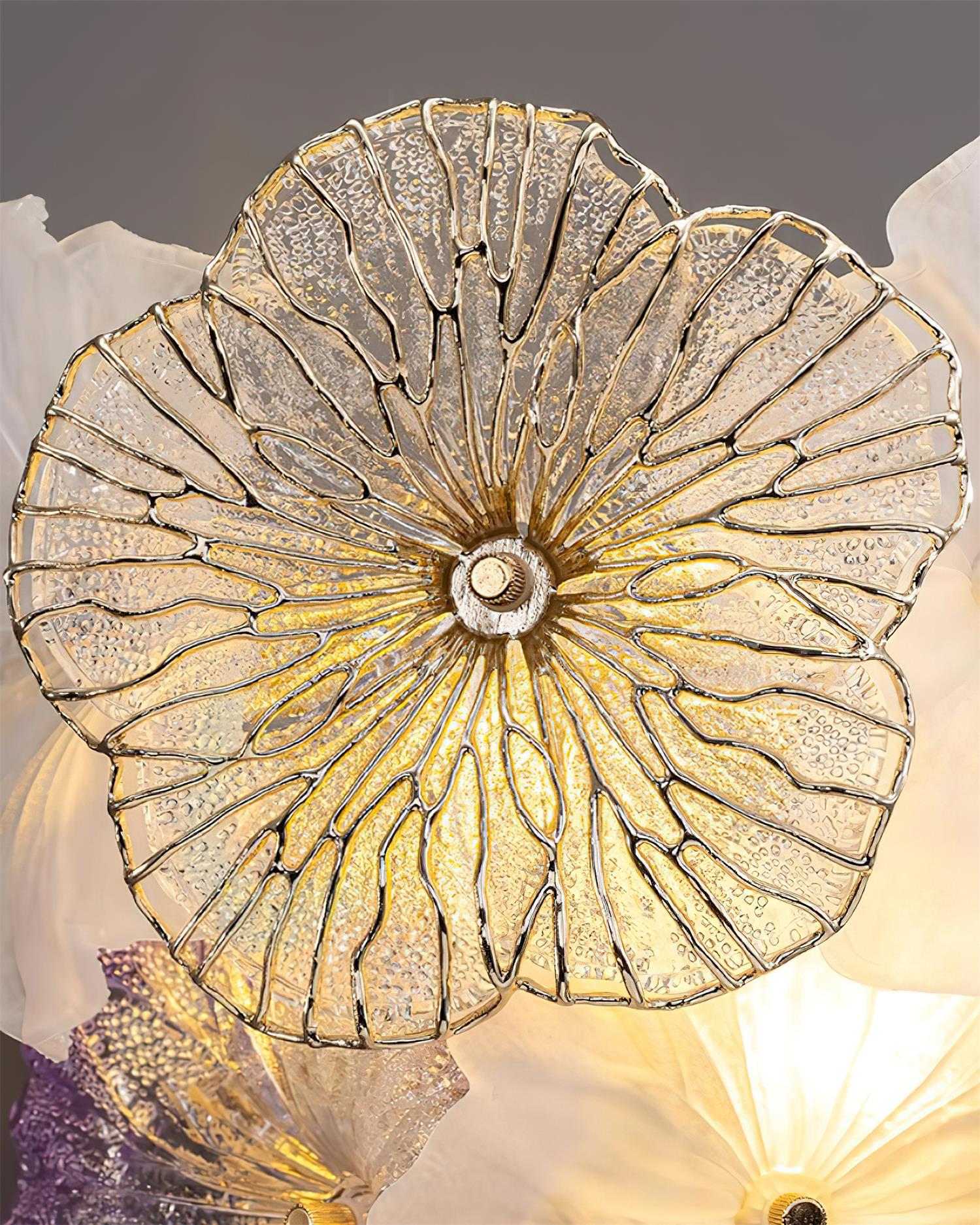 Elaria Applique Murale Accent Pétale en Verre