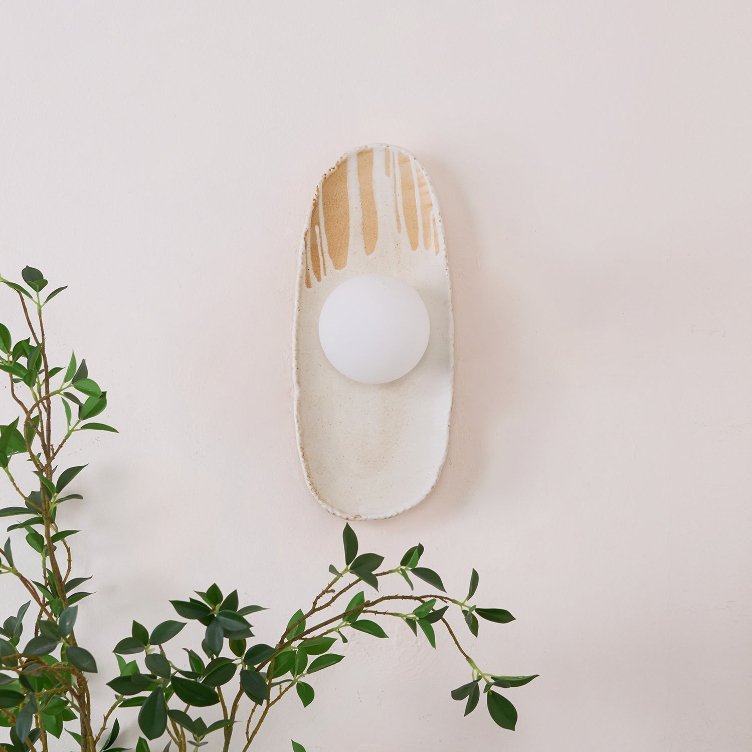 Halien Applique murale Corps en céramique Diffuseur en verre Lumière d'accent artistique