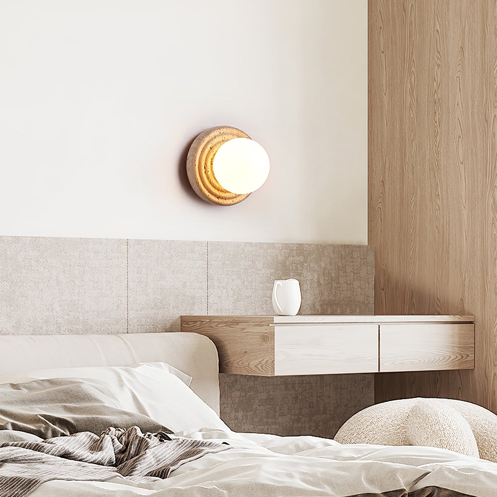 Echo Travertin Globe Applique Murale