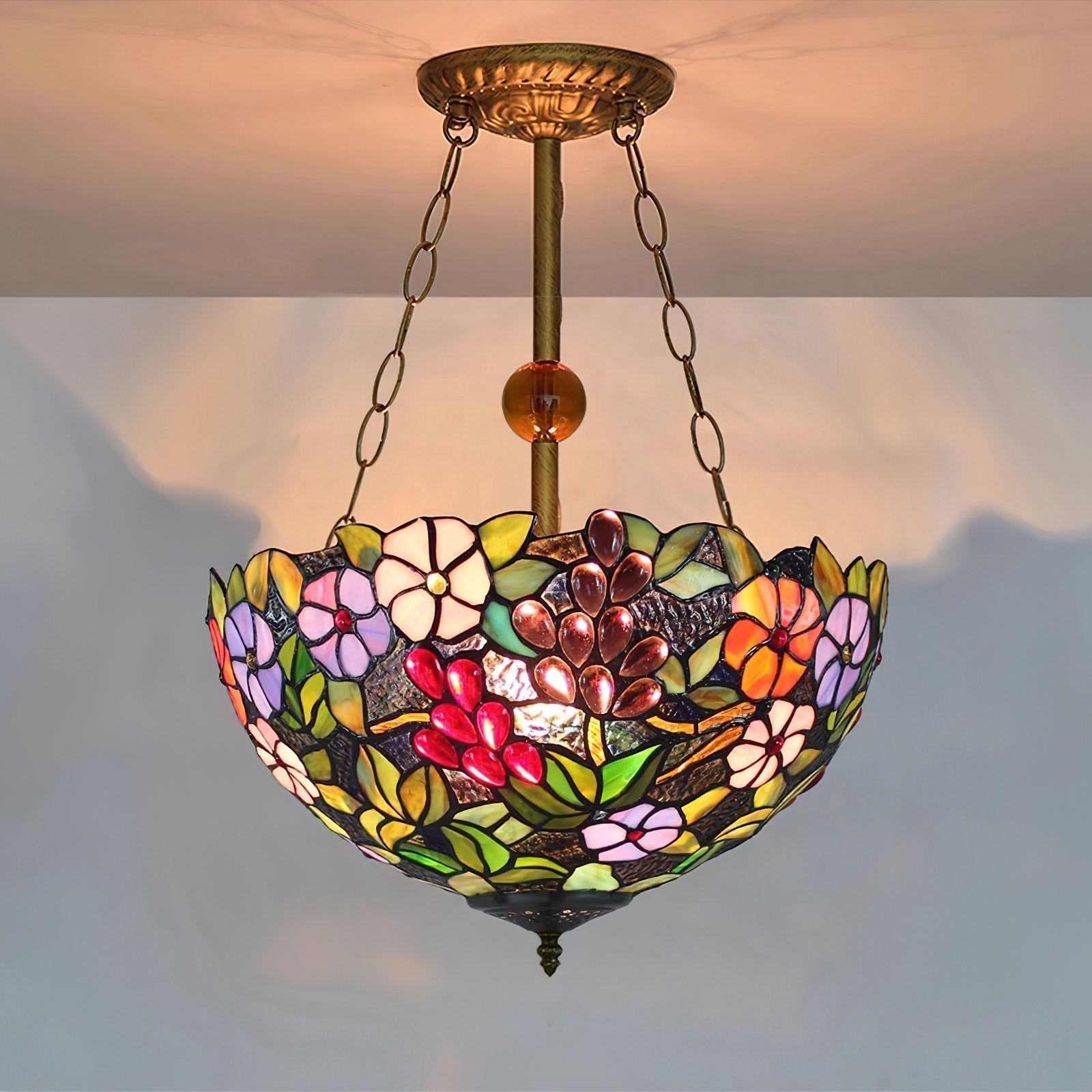 Lustre Tiffany Bowl-shaped Rose Gypsum