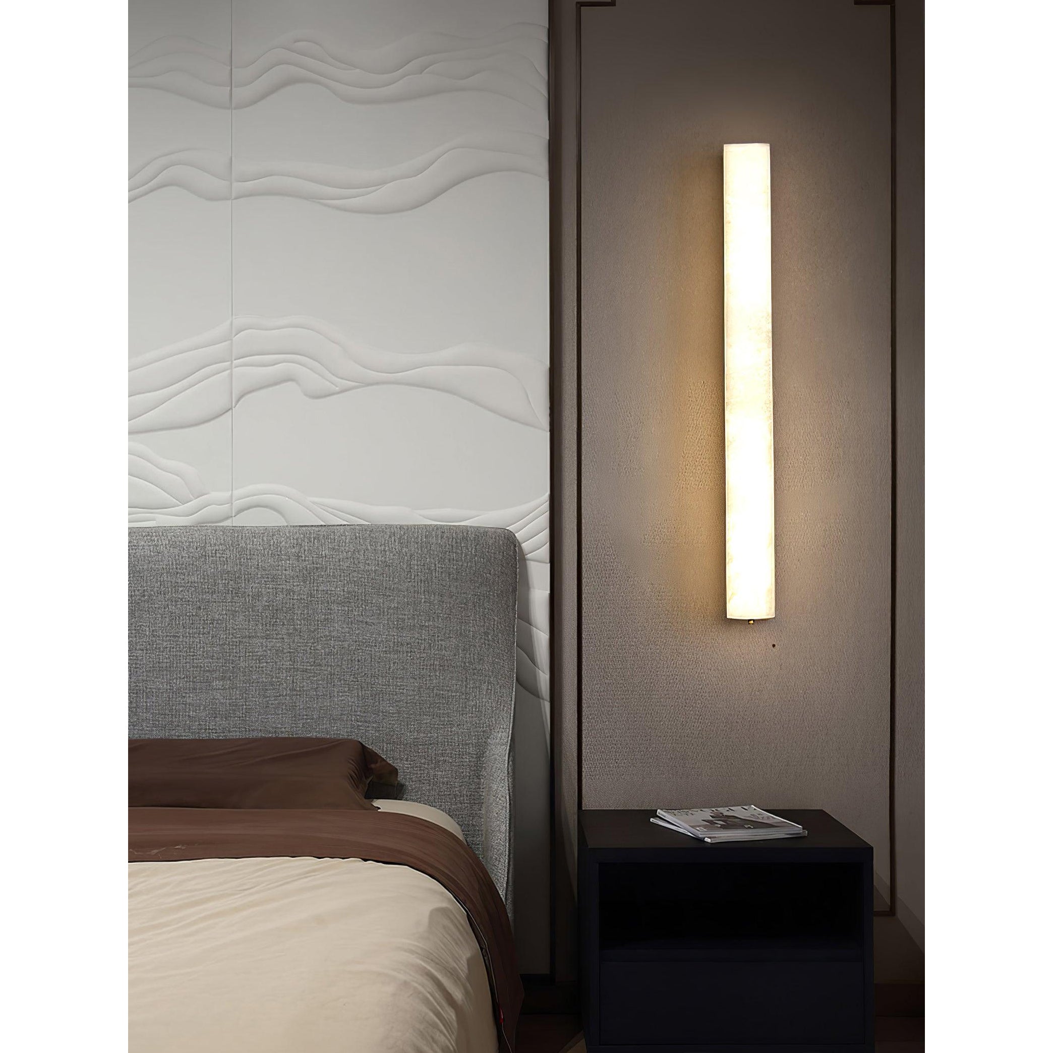 Quill Applique Murale Laiton Albâtre Minimaliste
