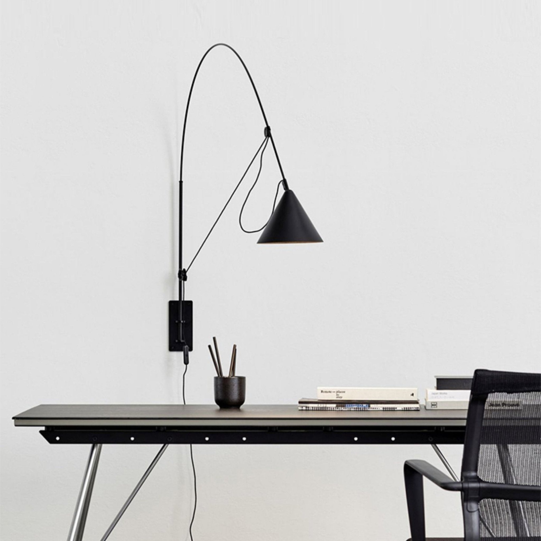 Lustra Wall Lamp Arc Cone Minimalist