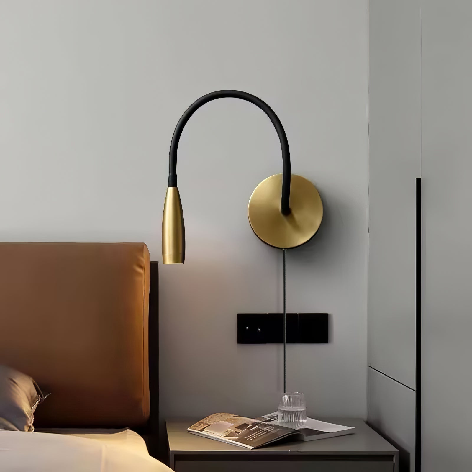 Zodore Modern Minimalist Plug-in Wall Light