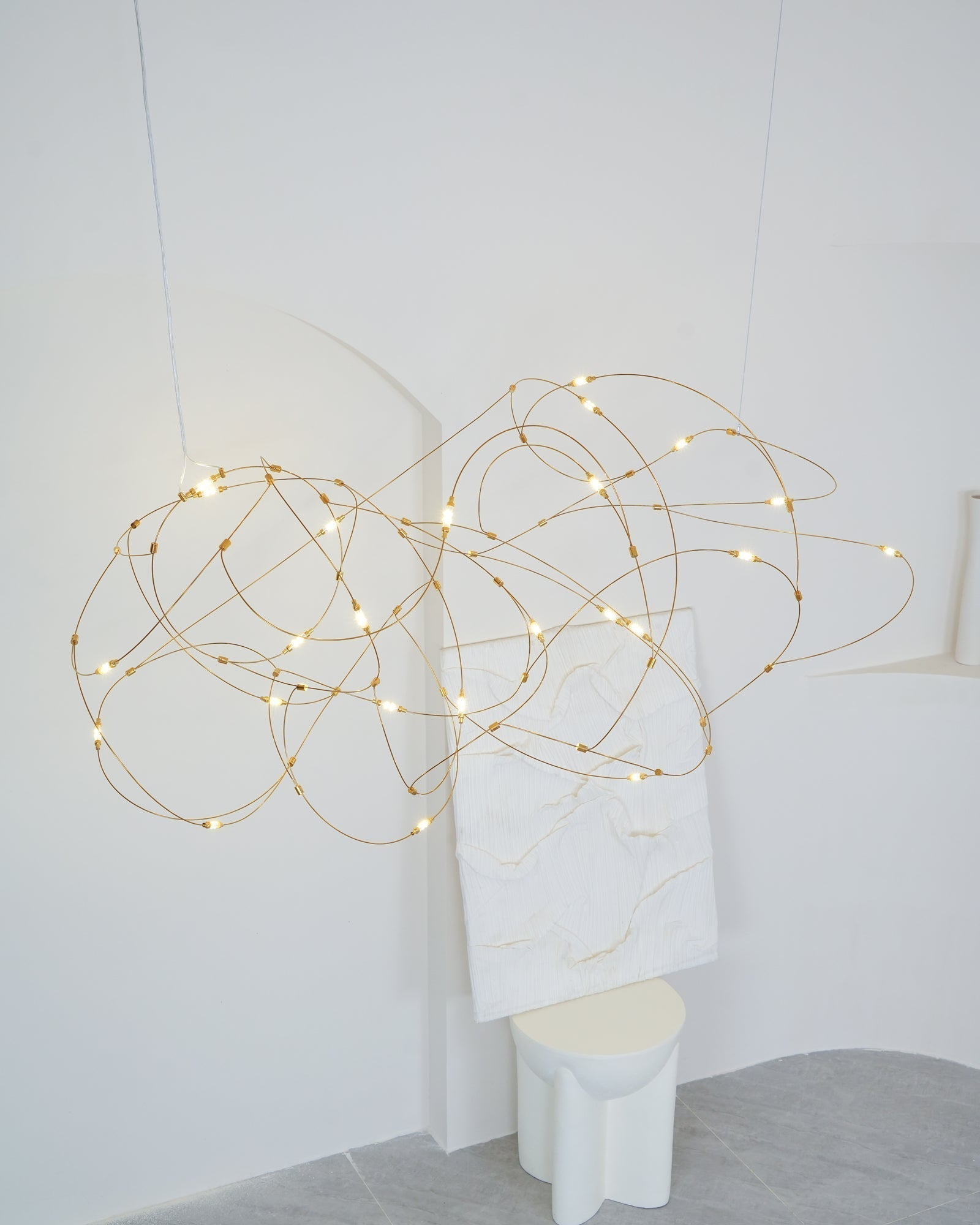 Celestra Suspension Minimaliste en Acier