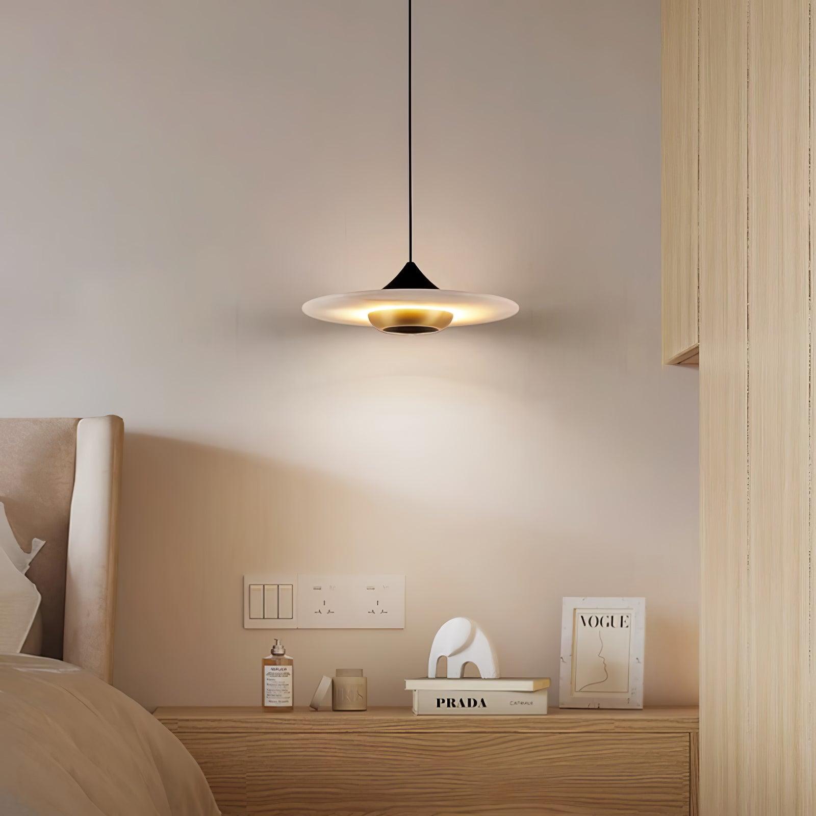 Liorice Suspension en Marbre Confortable