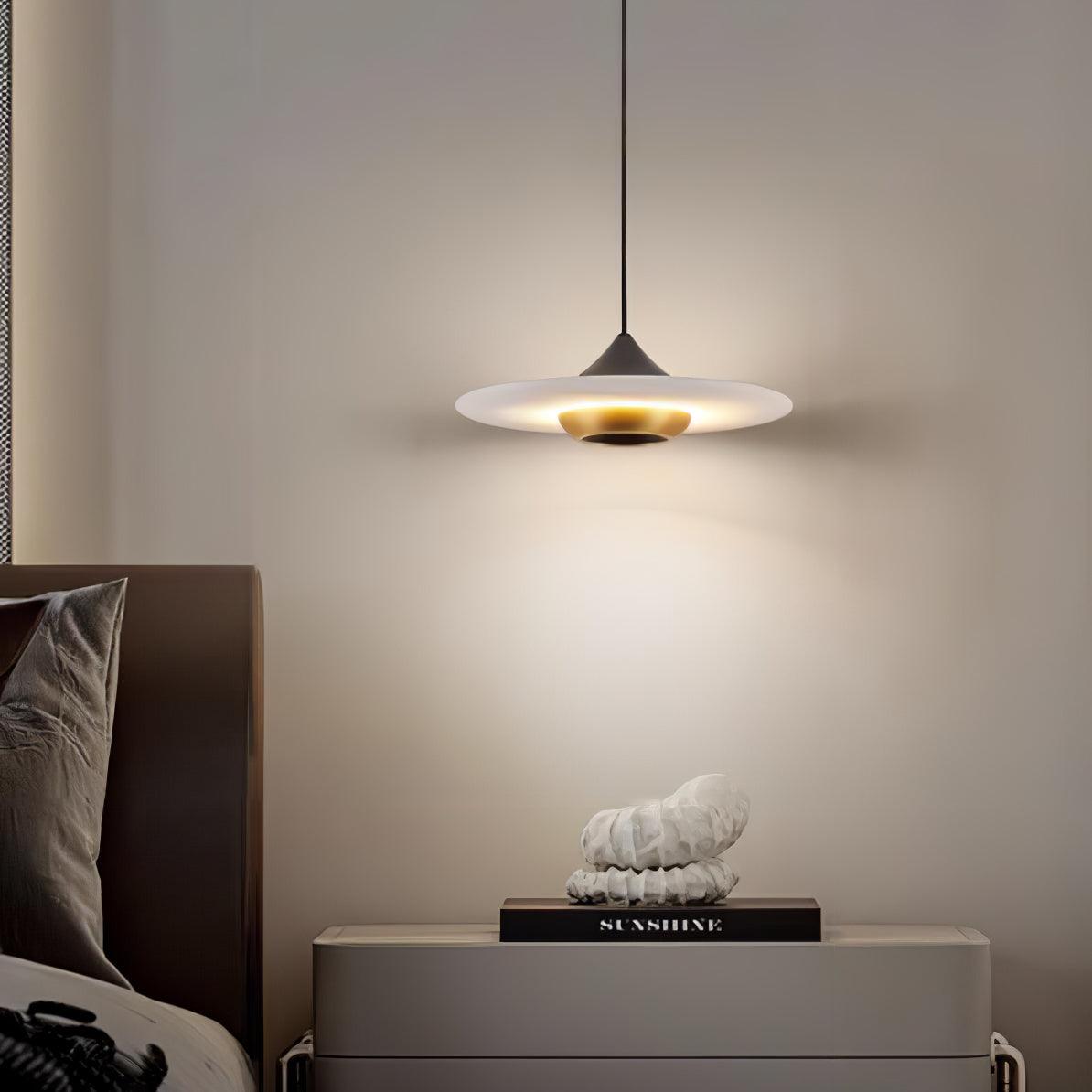 Liorice Suspension en Marbre Confortable