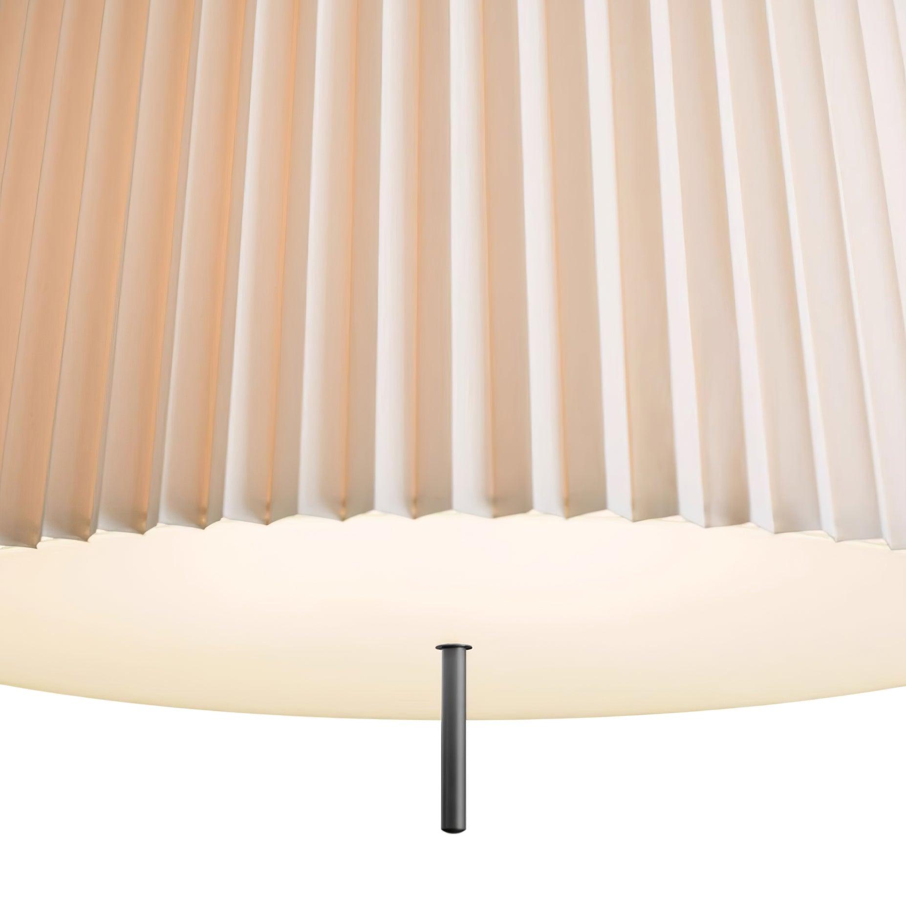Folie Suspension Plissée Minimaliste Sérénité