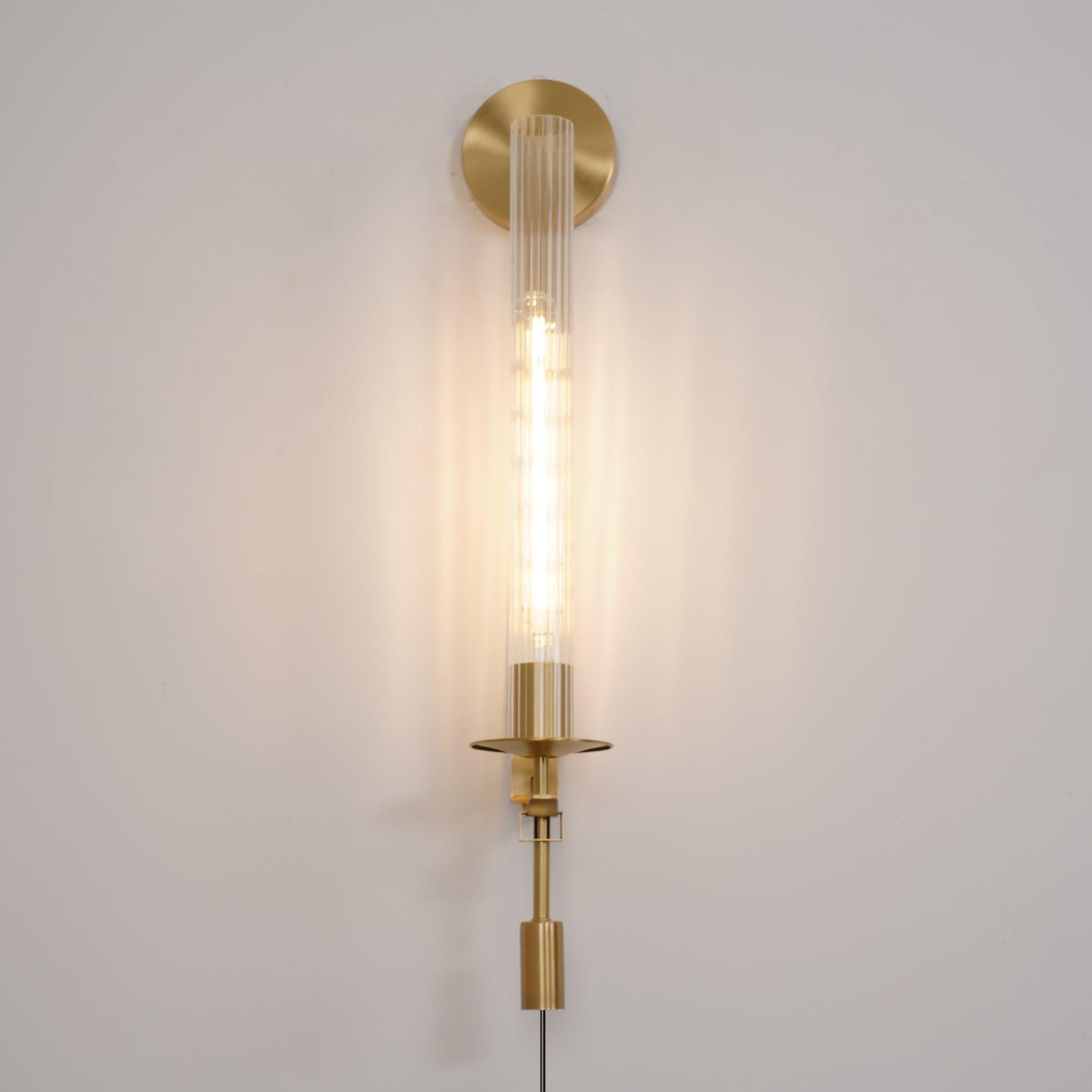 Ceshaisra French Classicism Plug-in Brass Glass Wall Lamp