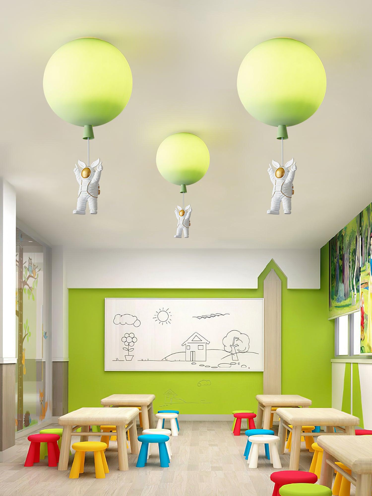 Solara Lampe Plafonnier Acrylique Ballon Astronaute