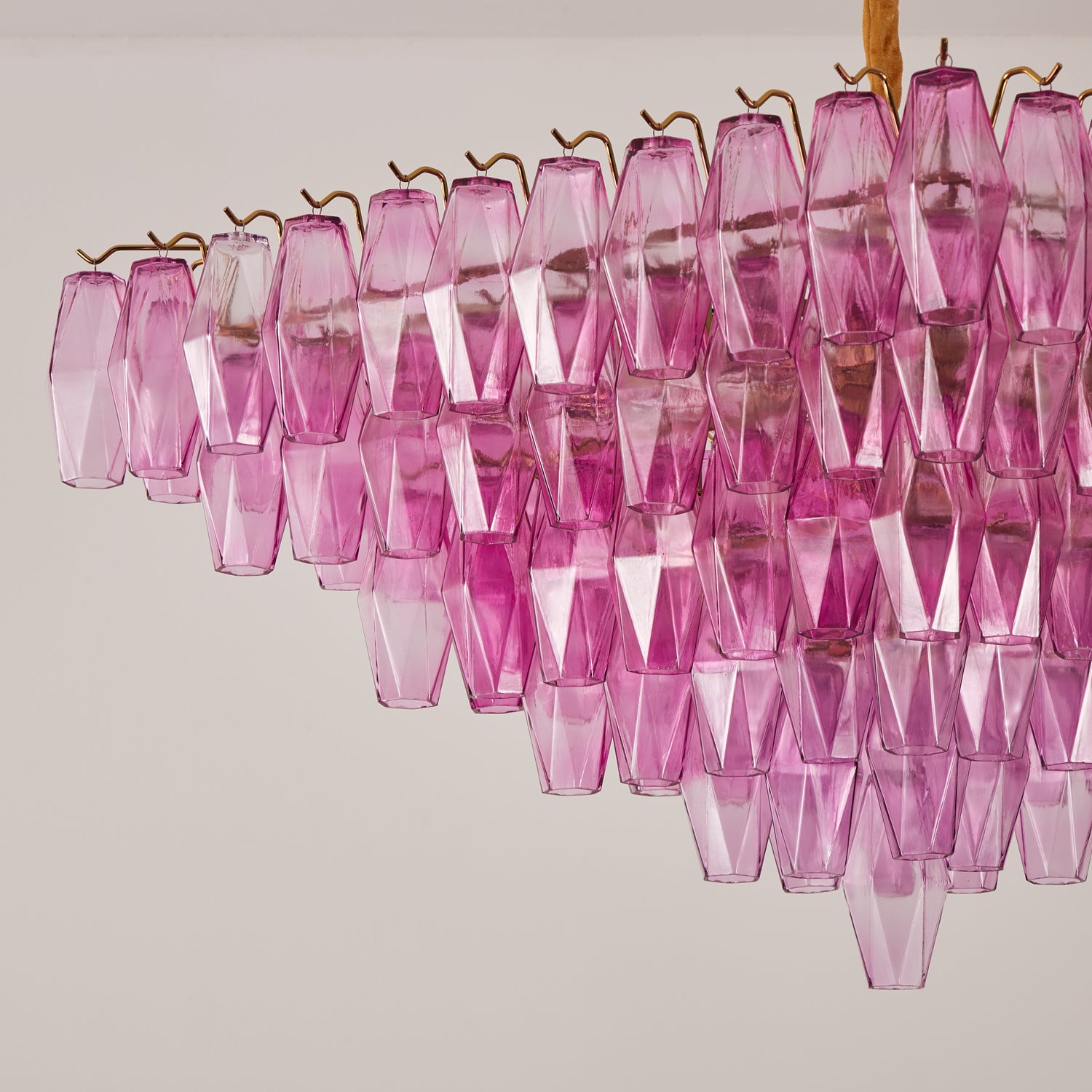Aurora Lustre Fuchsia Prisme Inversé Pyramide