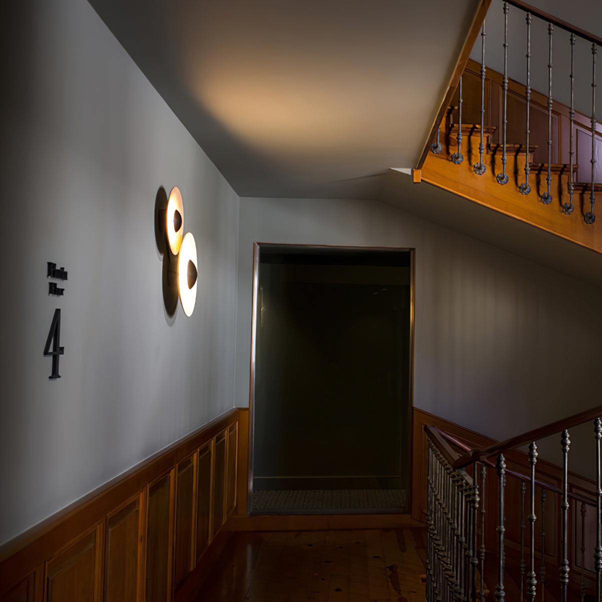 Peacemaker Elegance Simplicity Glow Wall Light