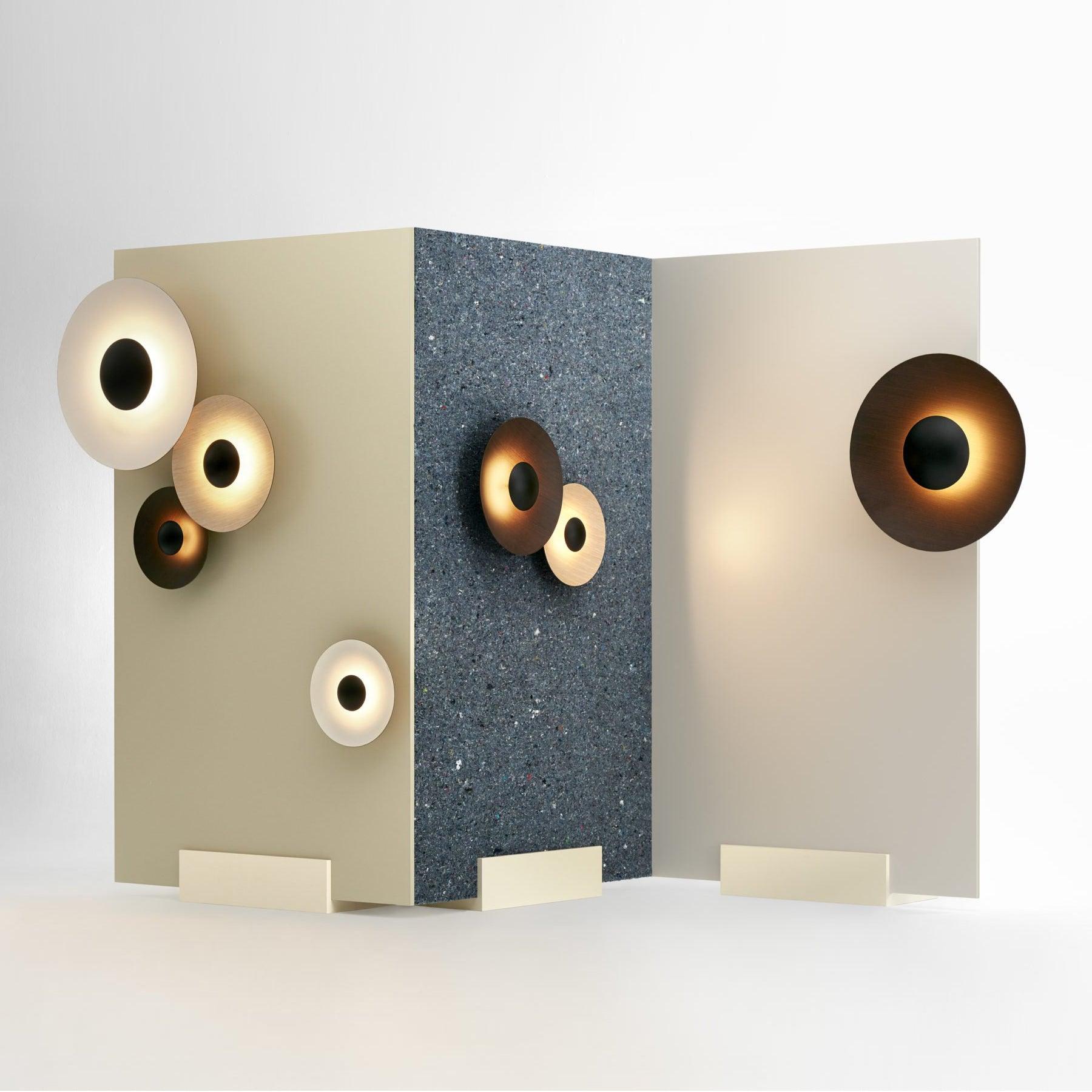 Peacemaker Elegance Simplicity Glow Wall Light