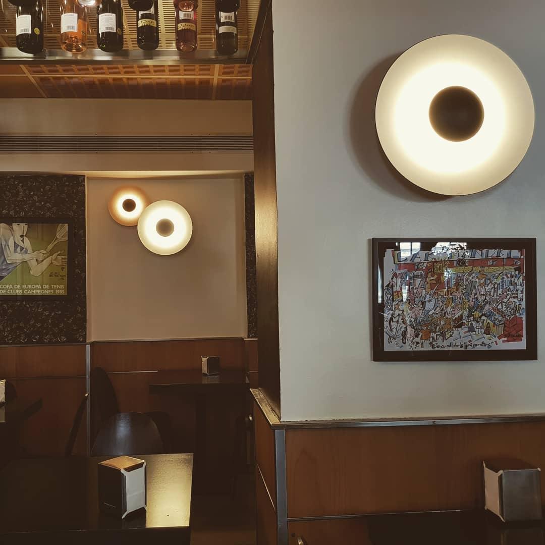 Erlirora Simplicity Glow Plug-in Wall Light