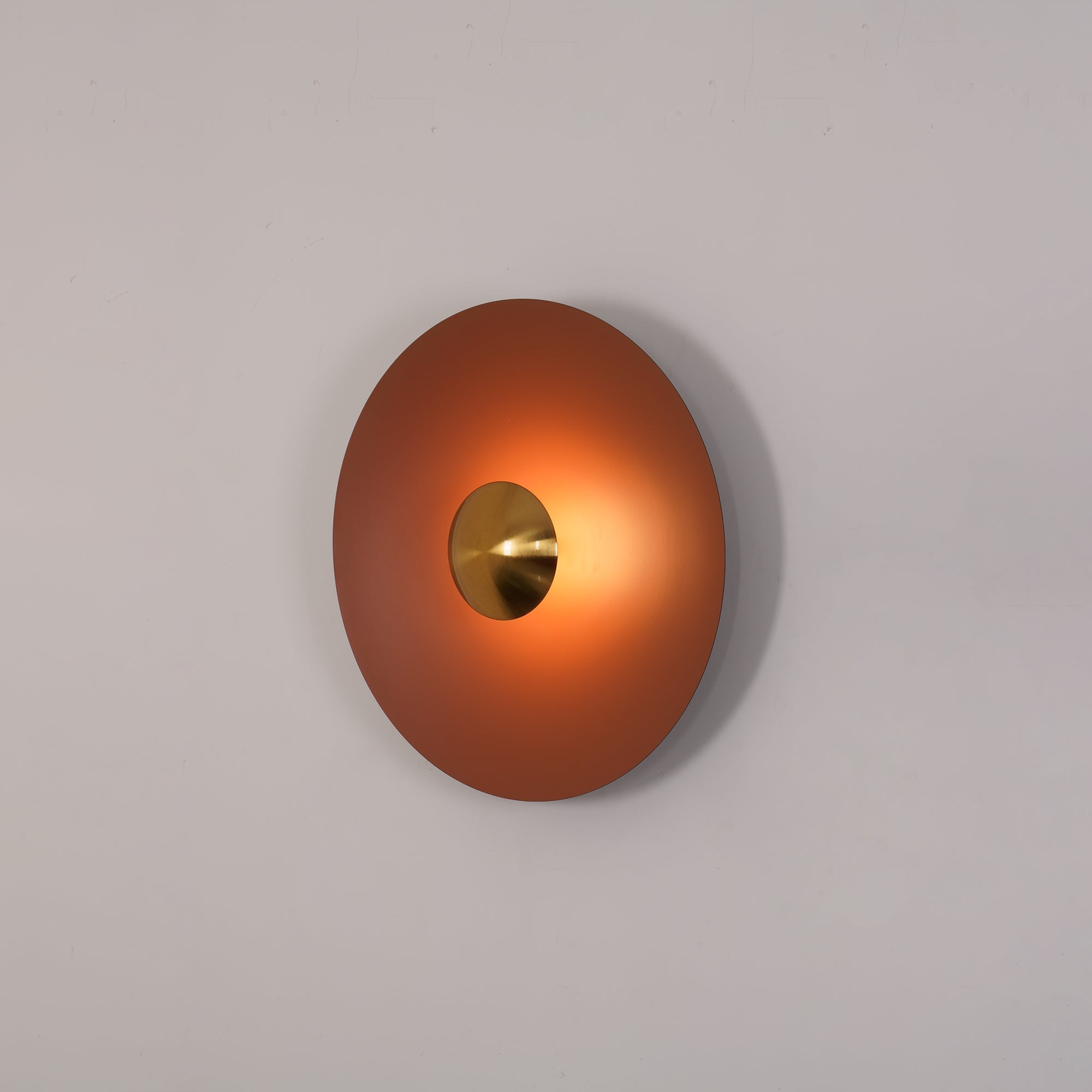 Peacemaker Elegance Simplicity Glow Wall Light
