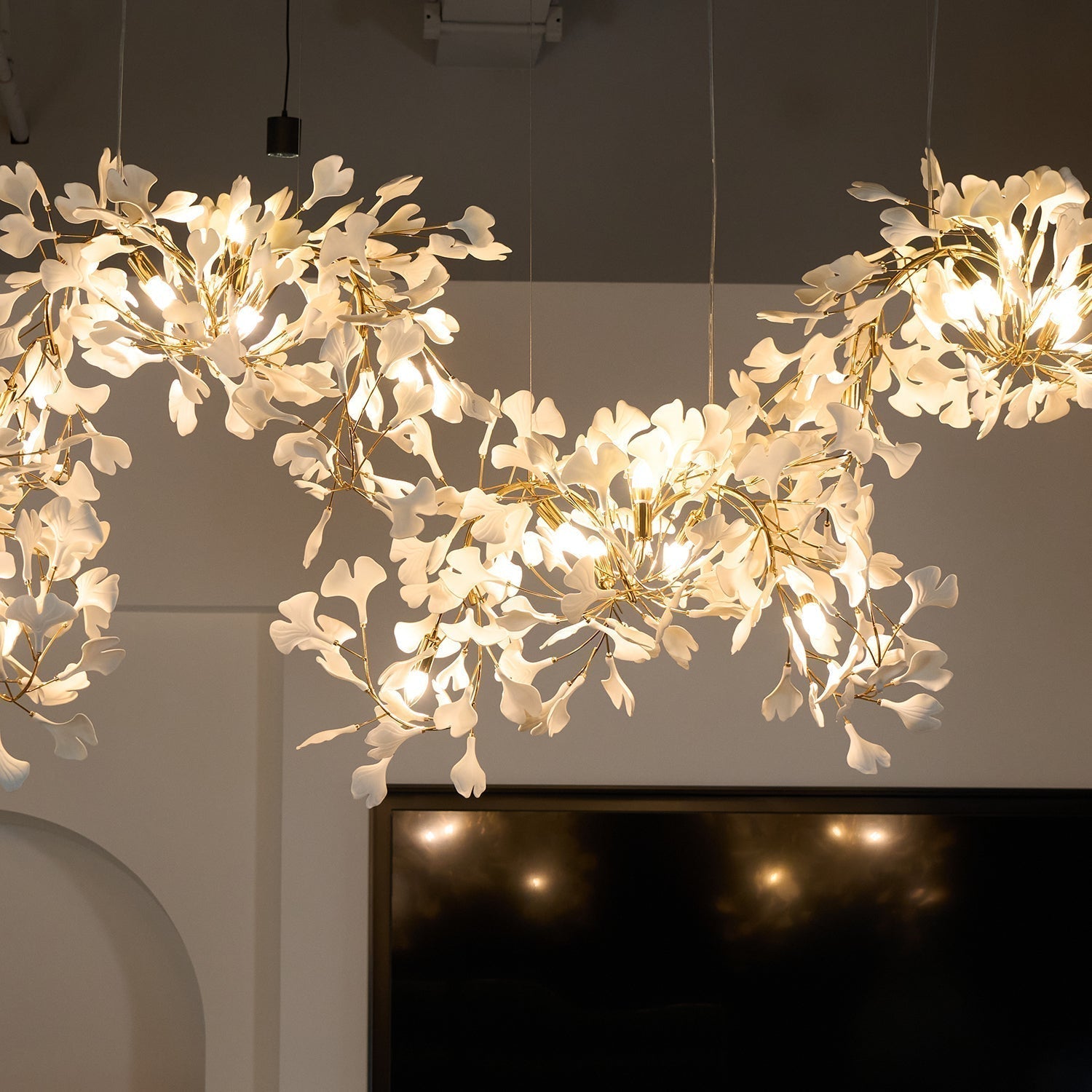 Elysia Lustra Lustre Canopée Florale Élégant