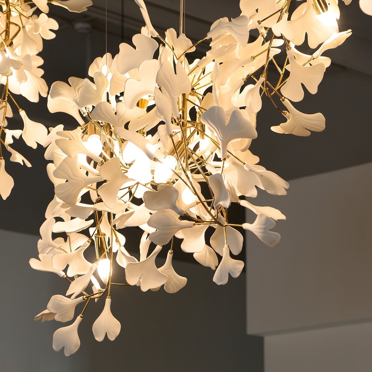 Elysia Lustra Lustre Canopée Florale Élégant