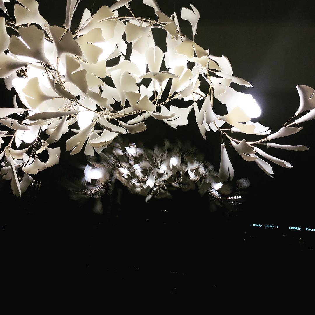 Elysia Lustra Lustre Canopée Florale Élégant