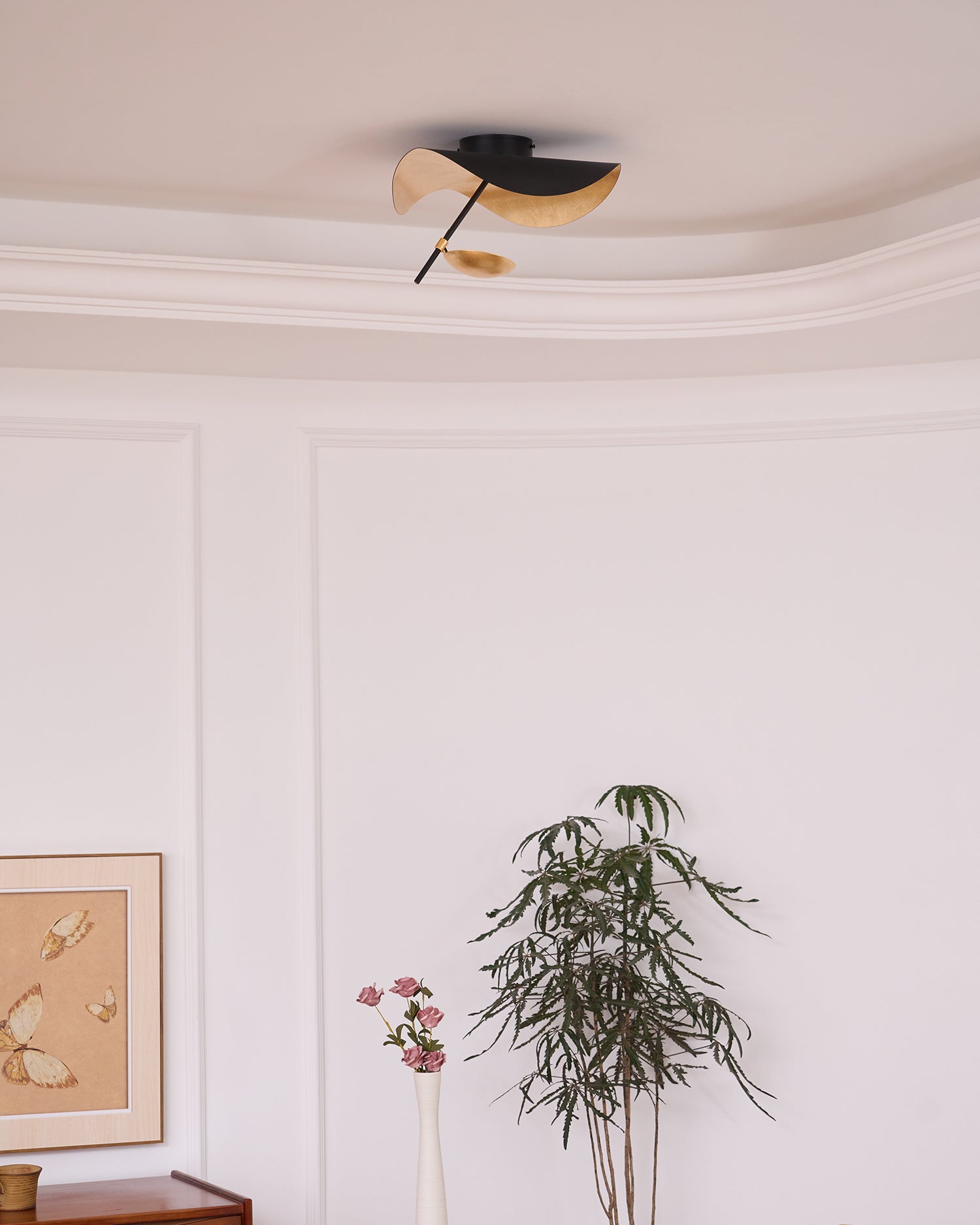 Solara Plafonnier Abat-jour Courbé et Intérieur Doré