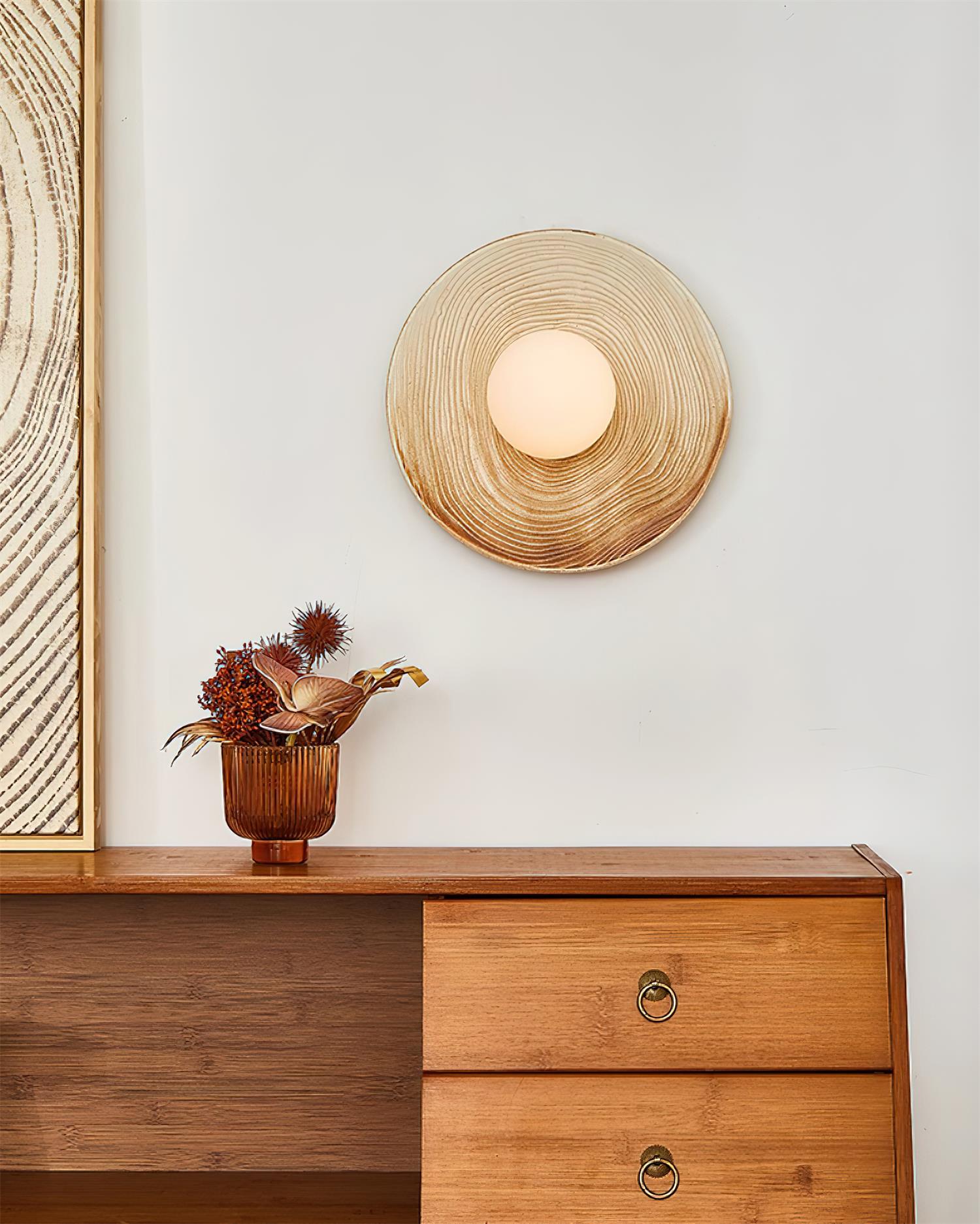 Applique Murale en Céramique Texturée Avec Accents en Bois pour Entrées Modernes
