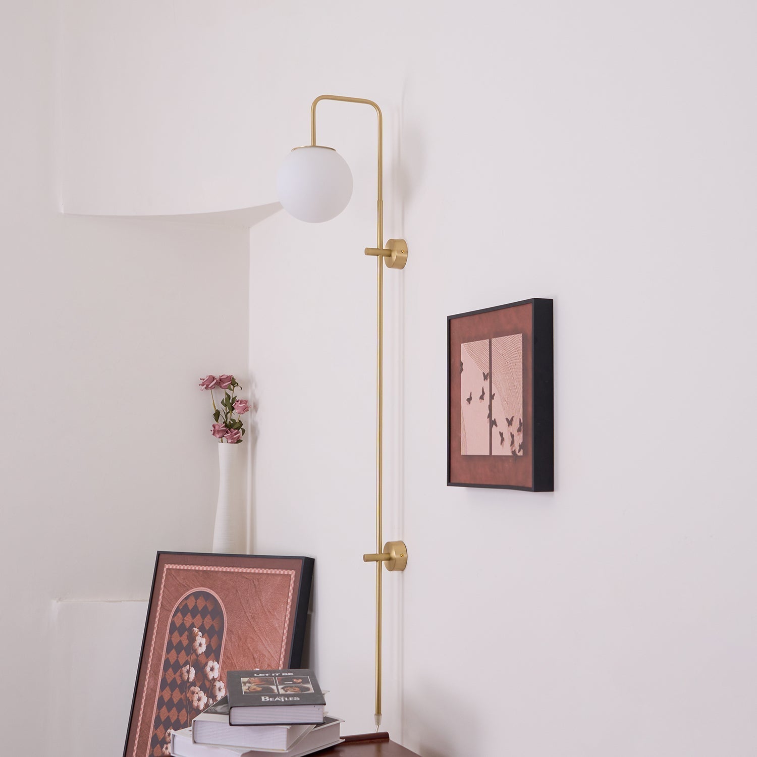 Evshaia Applique Murale Globe Élégance Premium en Laiton et Verre avec Prise