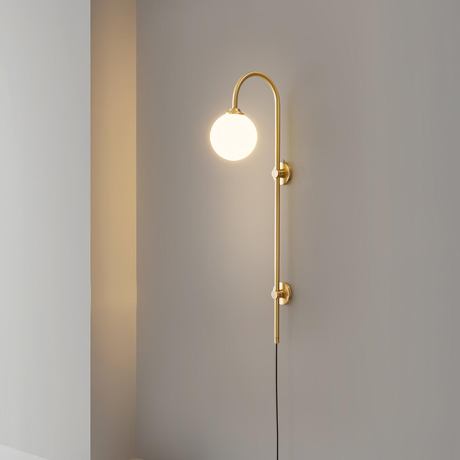 Evshaia Applique Murale Globe Élégance Premium en Laiton et Verre avec Prise