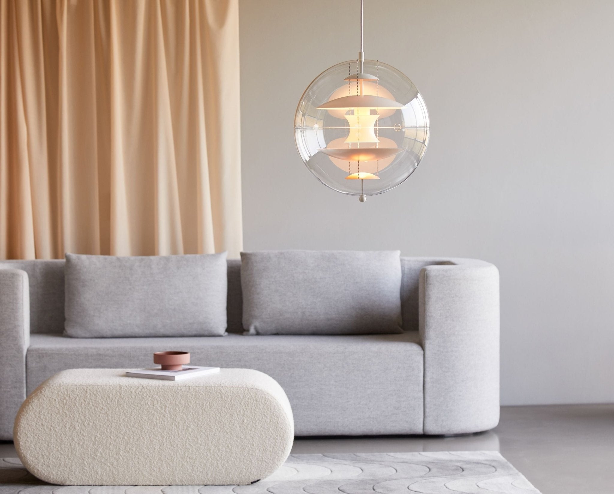 Caleca Suspension Futuriste