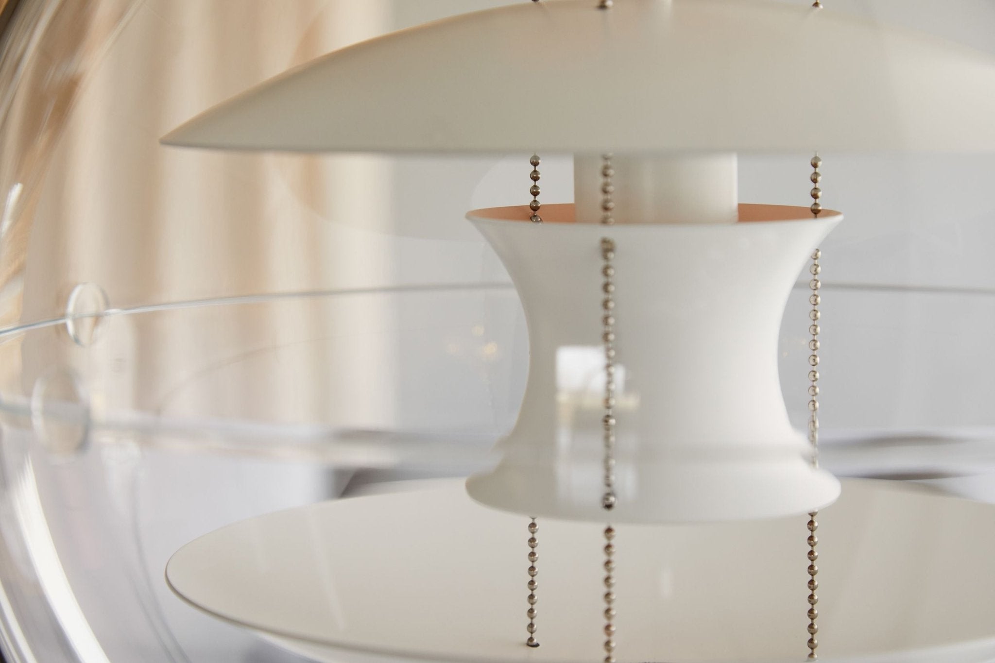 Caleca Suspension Futuriste