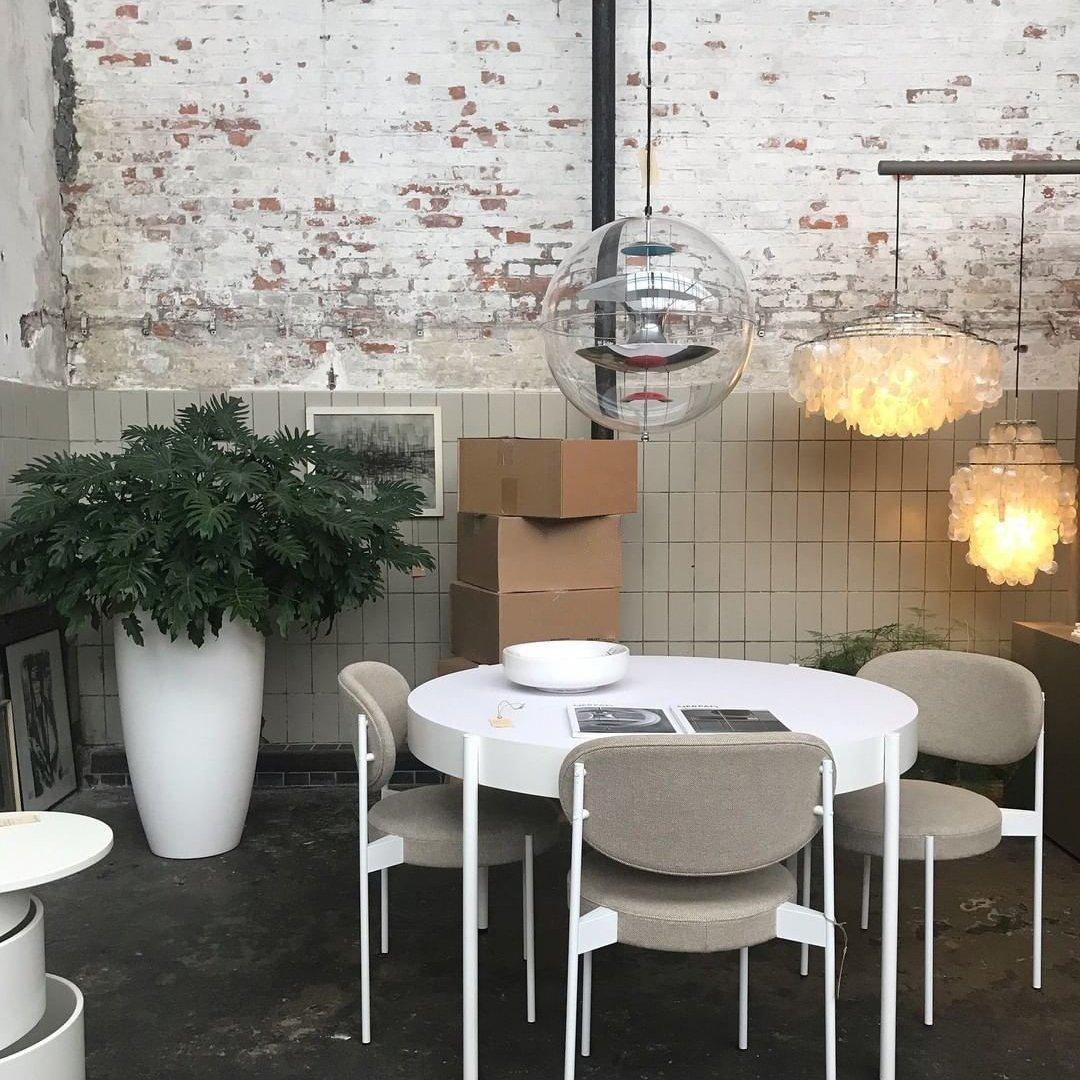 Orlaeen Lampe suspendue Globe en métal et acrylique à créativité individuelle