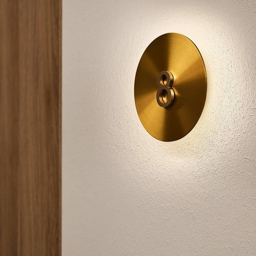 Tivral Lampe Murale Minimaliste en Laiton